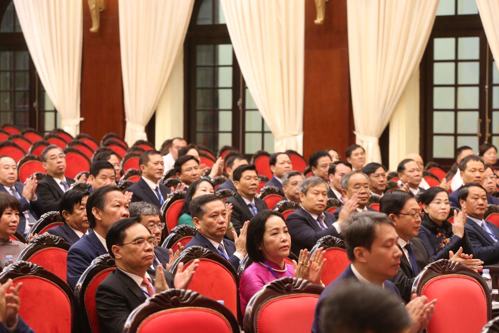 ‘Không để quyền lực, vật chất lấn át lý trí’- Ảnh 2.