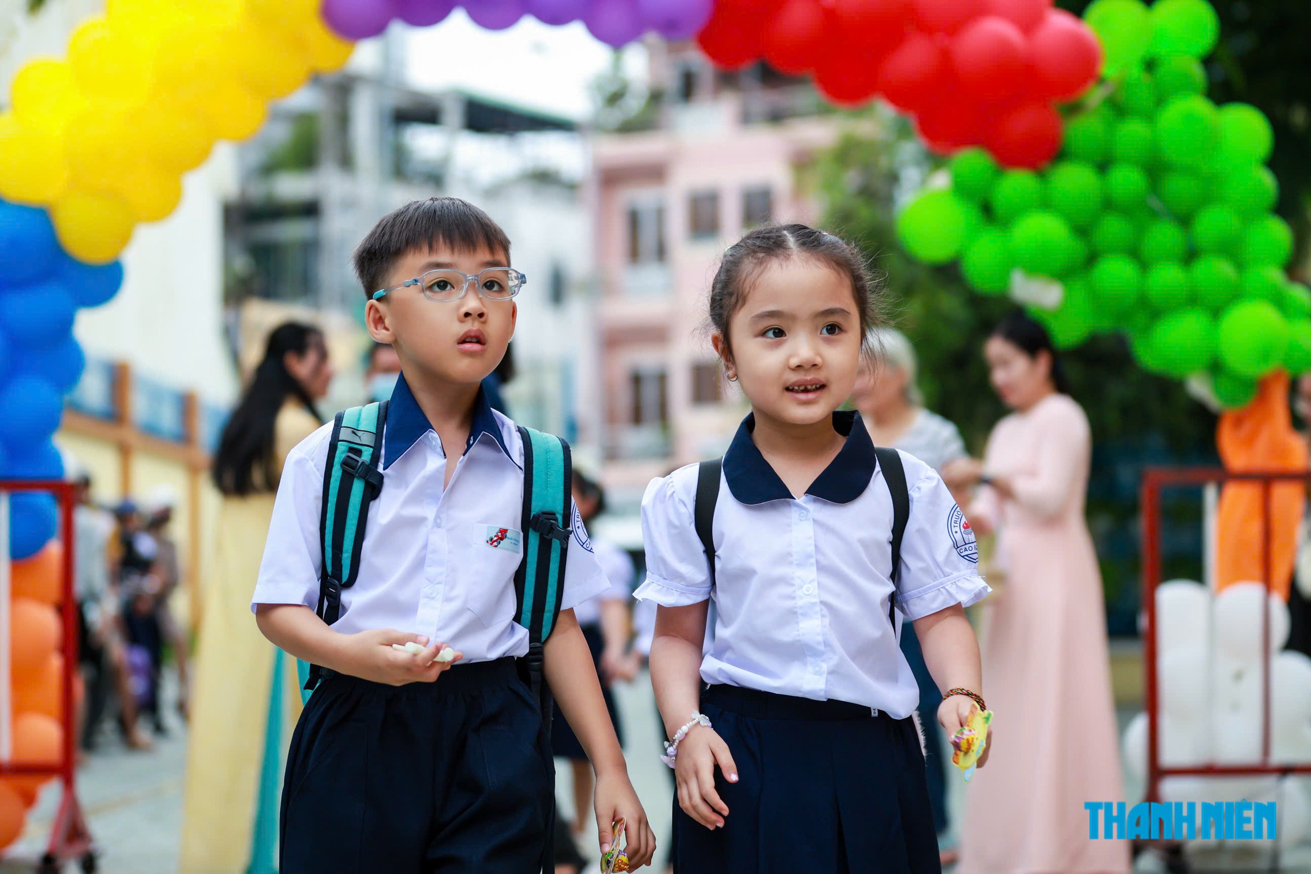 TP.HCM công bố dự kiến số lượng hiệu trưởng, hiệu phó, nhân viên giảm sau sắp xếp - Ảnh 1.