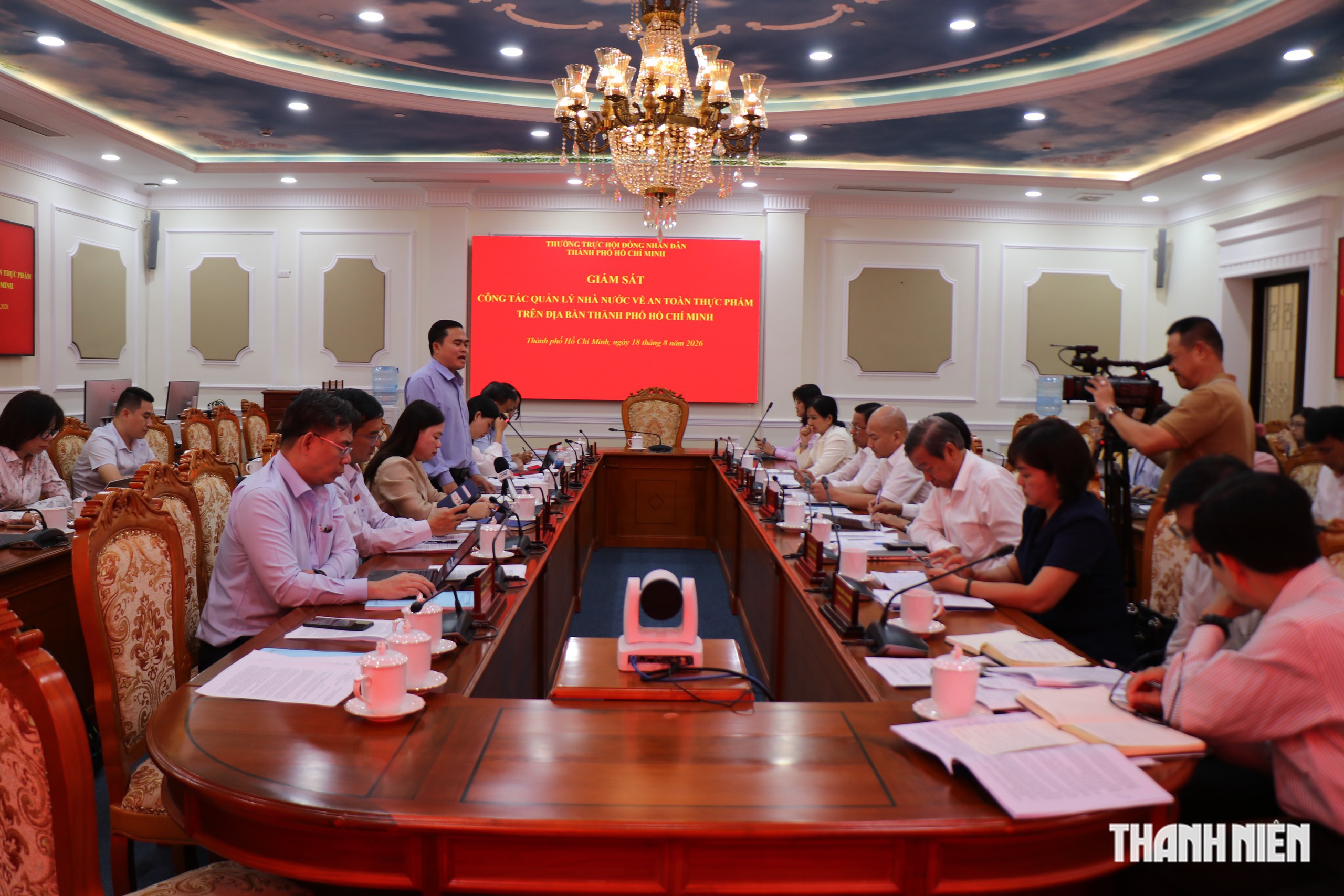 TP.HCM siết an toàn thực phẩm từ chợ đầu mối đến bếp ăn- Ảnh 3.