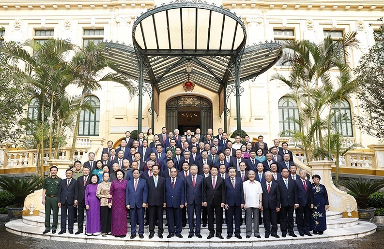 Cán bộ càng giữ cương vị cao càng phải nêu gương, giữ gìn danh dự, liêm chính - Ảnh 2.