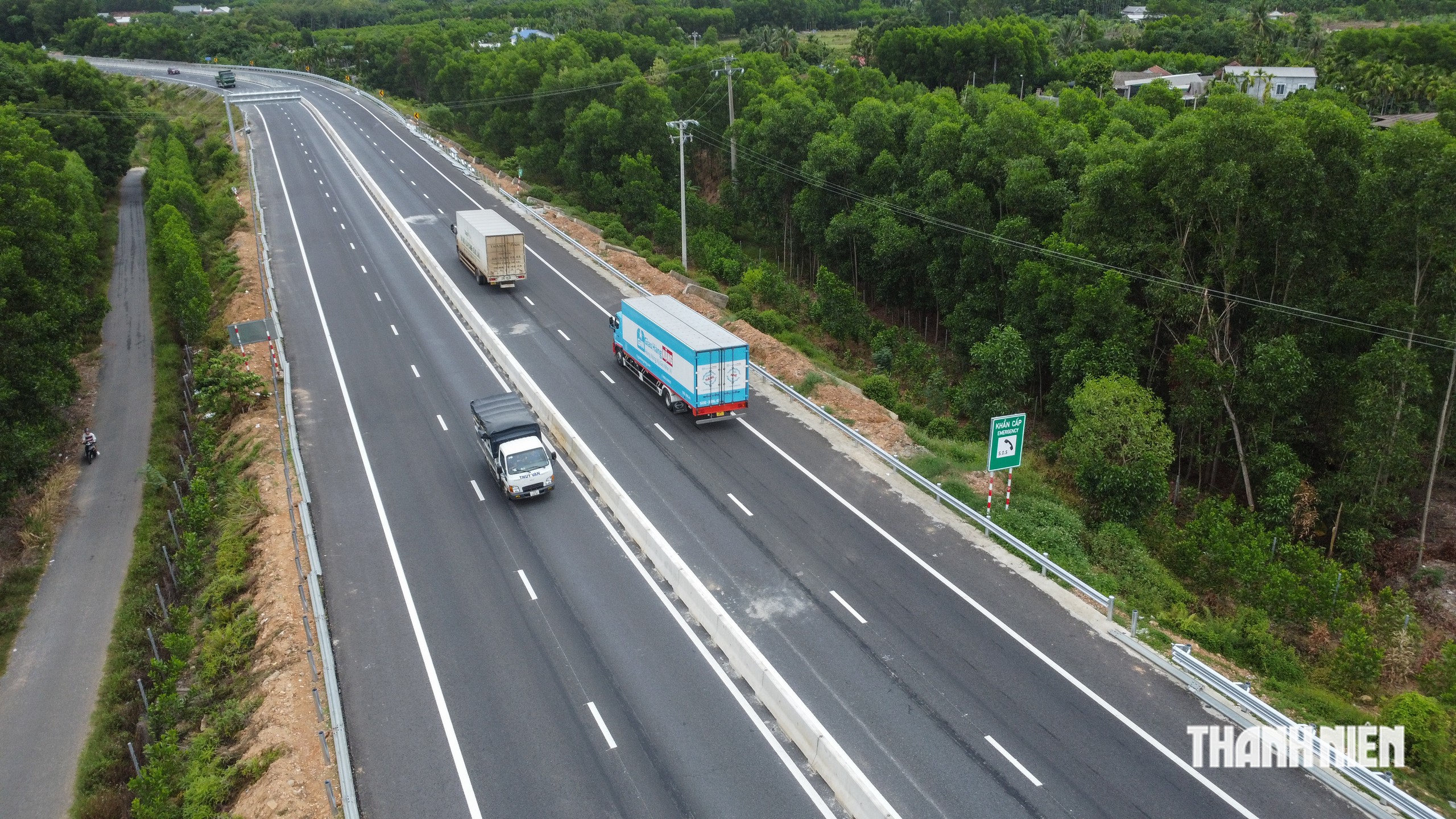 Cao tốc La Sơn - Hòa Liên mở rộng 4 làn xe trước ngày ‘về đích’ - Ảnh 11.