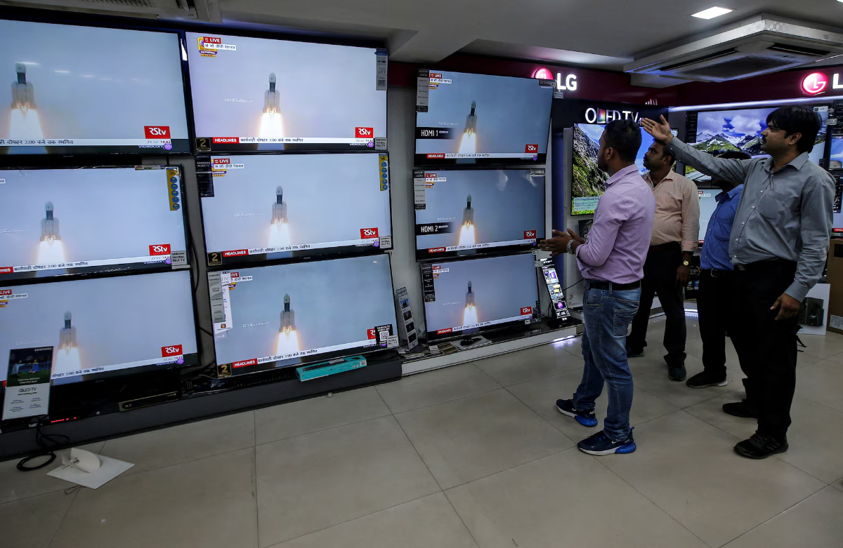 Smart TV giá rẻ vẫn đáng mua nếu đáp ứng được ba tiêu chí quan trọng - Ảnh 1.