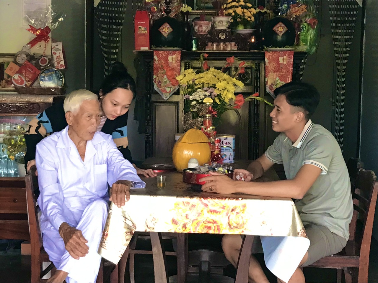 Giỗ quải miền T&acirc;y: H&agrave;ng x&oacute;m đi đ&aacute;m trước lời mời, ra về nhận &lsquo;lộc&rsquo; - Ảnh 2.