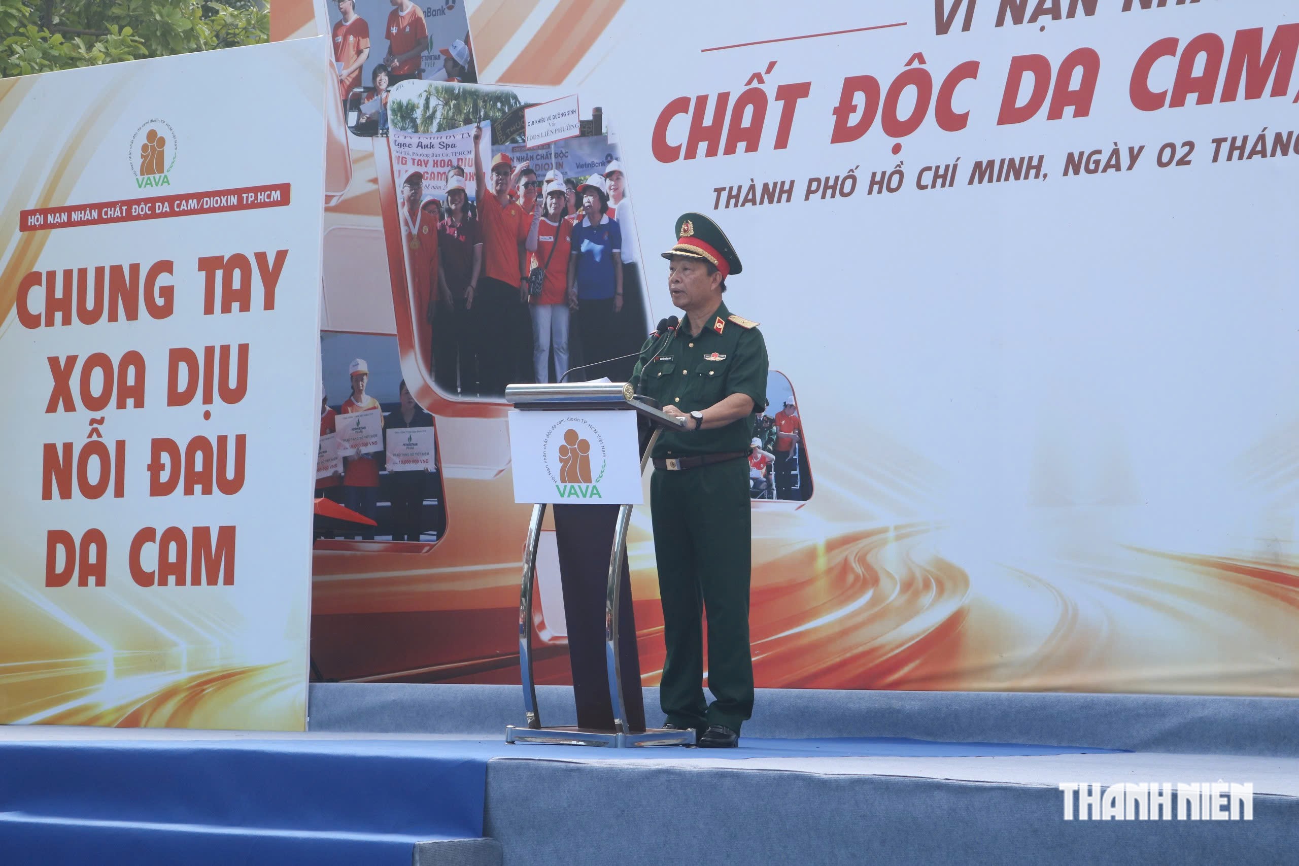 Hơn 5.000 người đi bộ vì nạn nhân chất độc da cam tại TP.HCM - Ảnh 2.