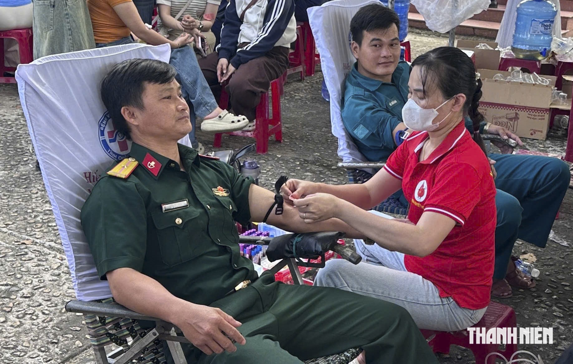 Những giọt hồng thắm tình quân - dân của những chiến sĩ 'Sao vuông' ở Quảng Ngãi- Ảnh 7.