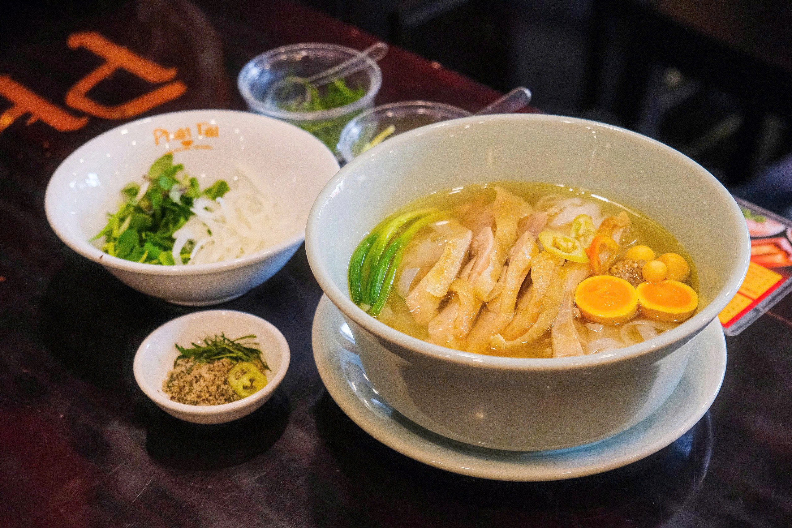Chuyện về phở: Hướng dẫn vi&ecirc;n du lịch TP.HCM kể cho kh&aacute;ch nghe điều g&igrave;? - Ảnh 3.