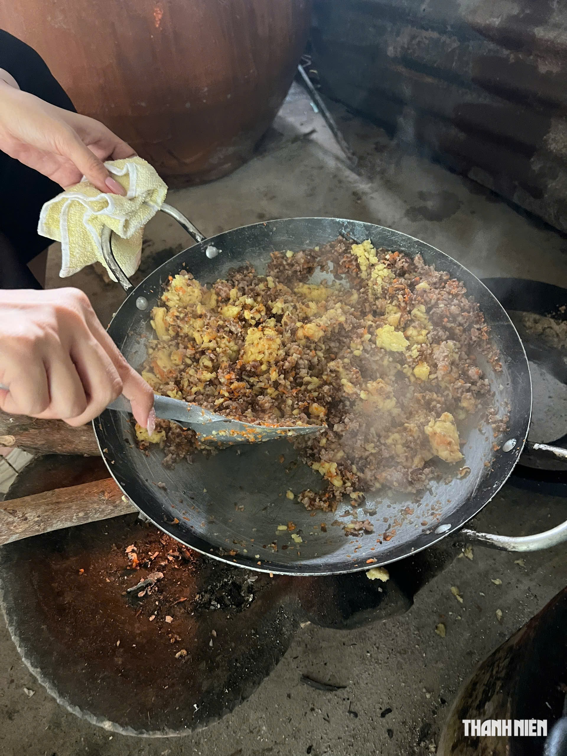 Vì sao bánh ít cái có 'râu', cái không có 'râu' ? - Ảnh 9.