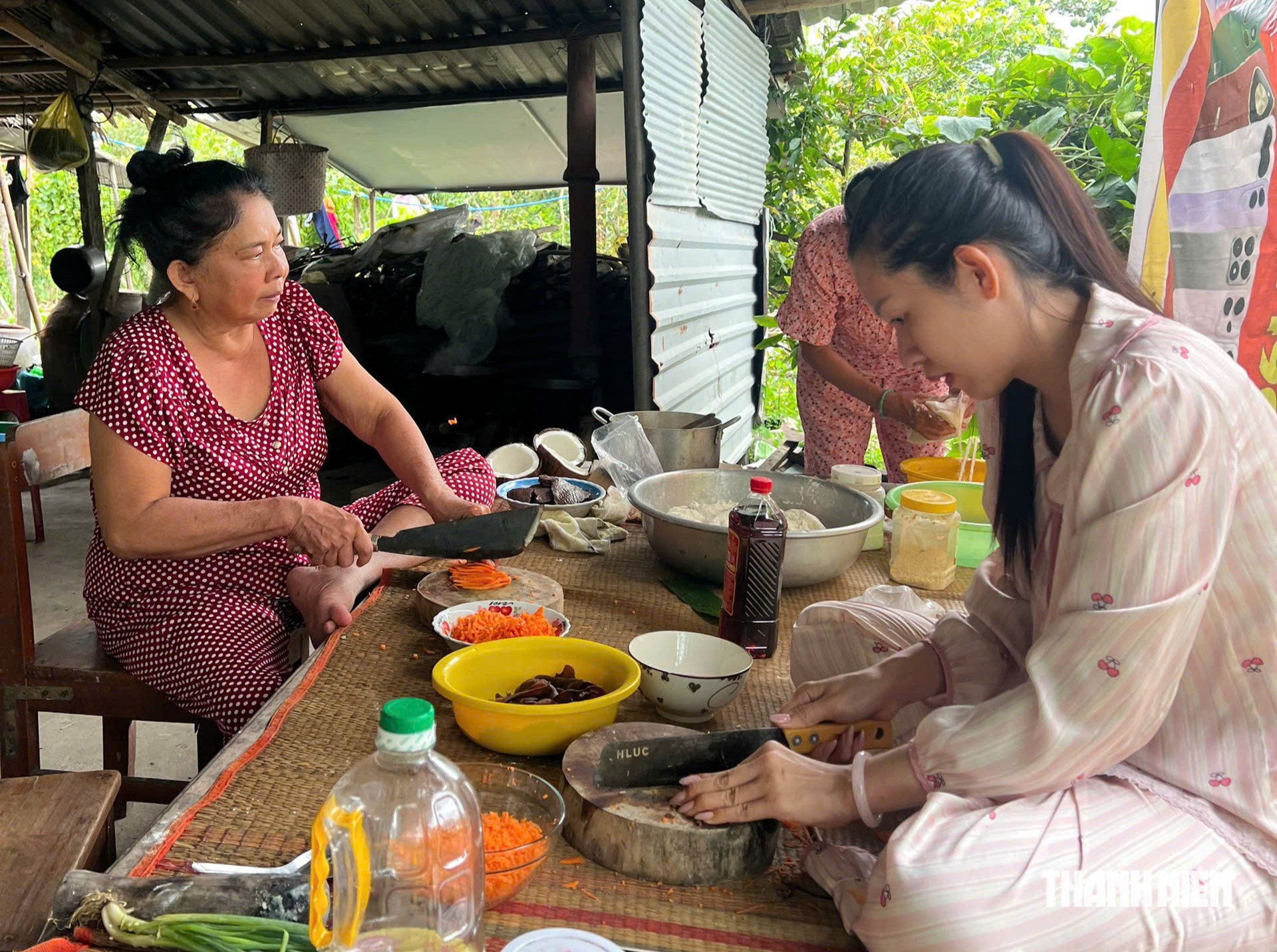 Vì sao bánh ít cái có 'râu', cái không có 'râu' ? - Ảnh 3.