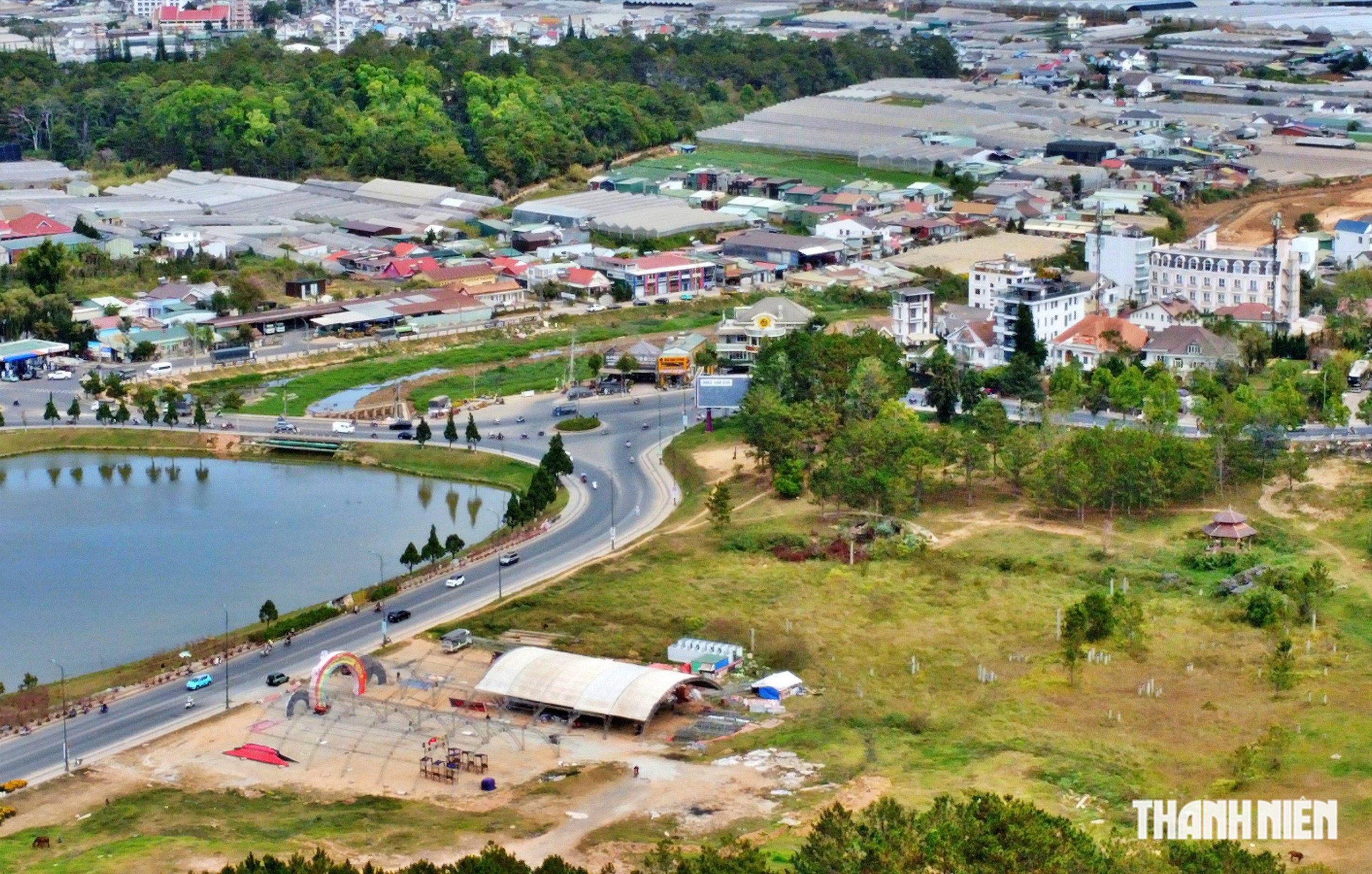 Khu đất vàng bên hồ Xuân Hương - Đà Lạt sắp thành bãi đậu xe tạm - Ảnh 2.
