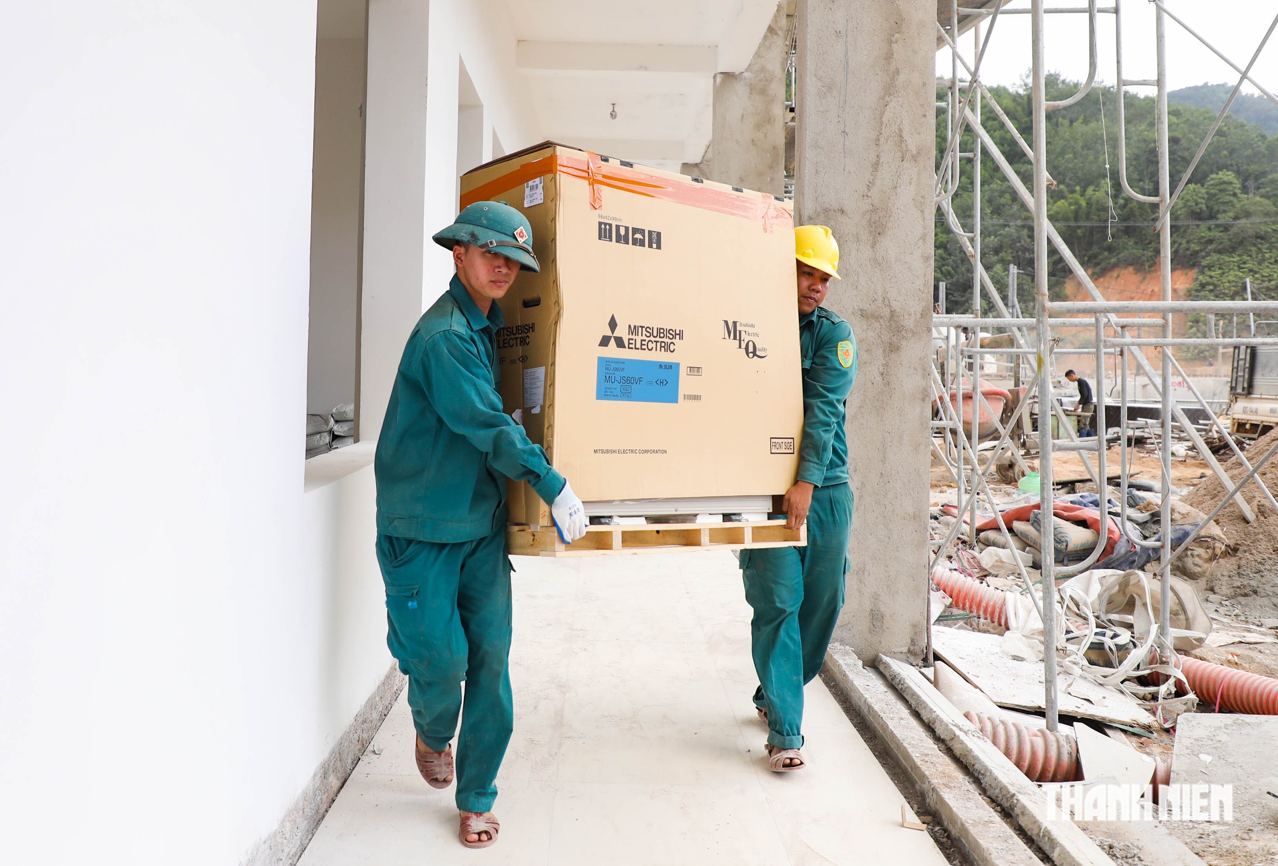 Bộ đội 'chạy đua' với thời gian để tiếng trống khai giảng vang lên ngày 5.9- Ảnh 11.