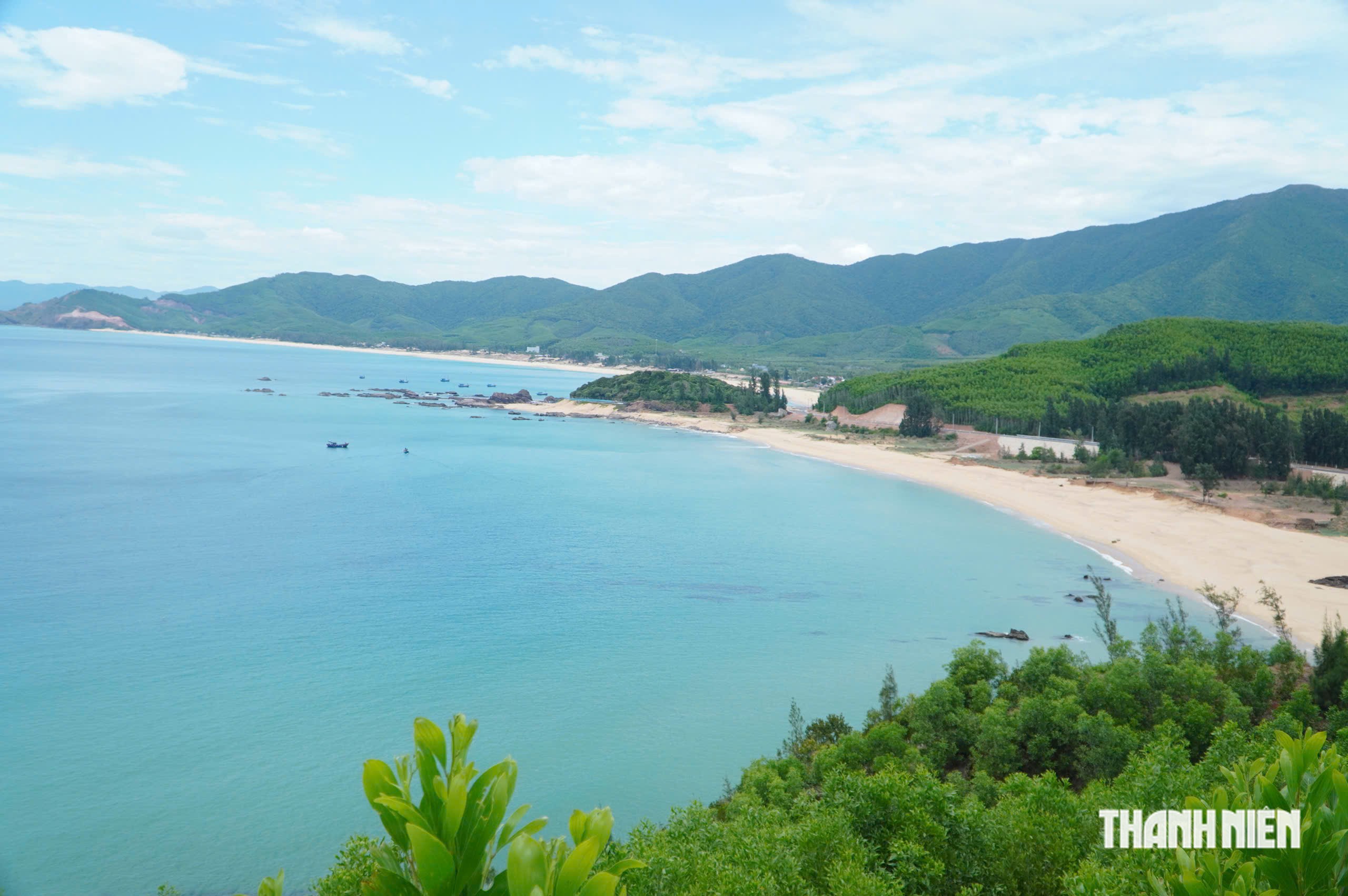 Ngỡ ngàng vẻ đẹp cung đèo Lộ Diêu ven biển Gia Lai - Ảnh 6.
