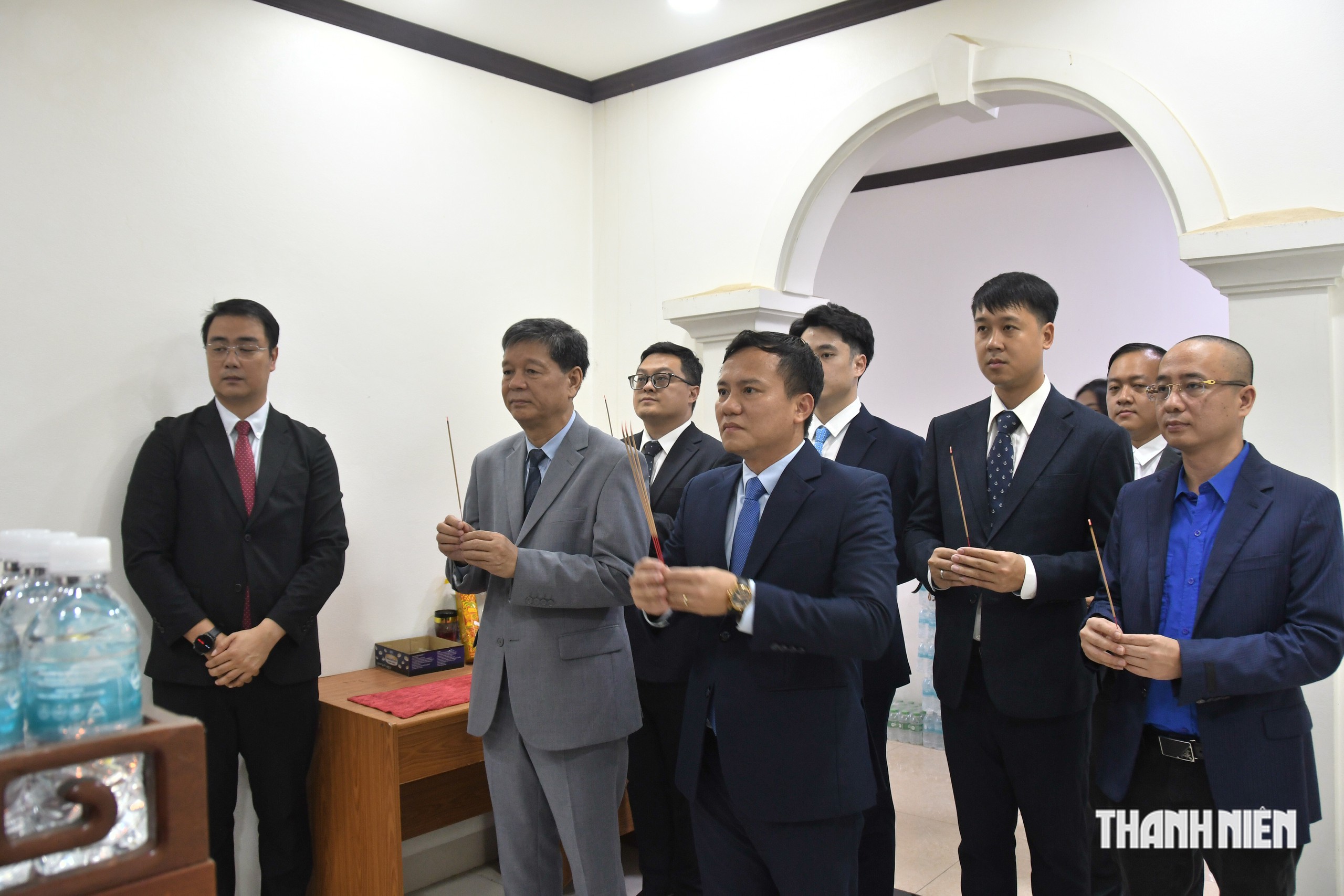 Hoạt động đầu tiên của đoàn Hành trình ‘Tôi yêu Tổ quốc tôi’ tại Lào - Ảnh 6.