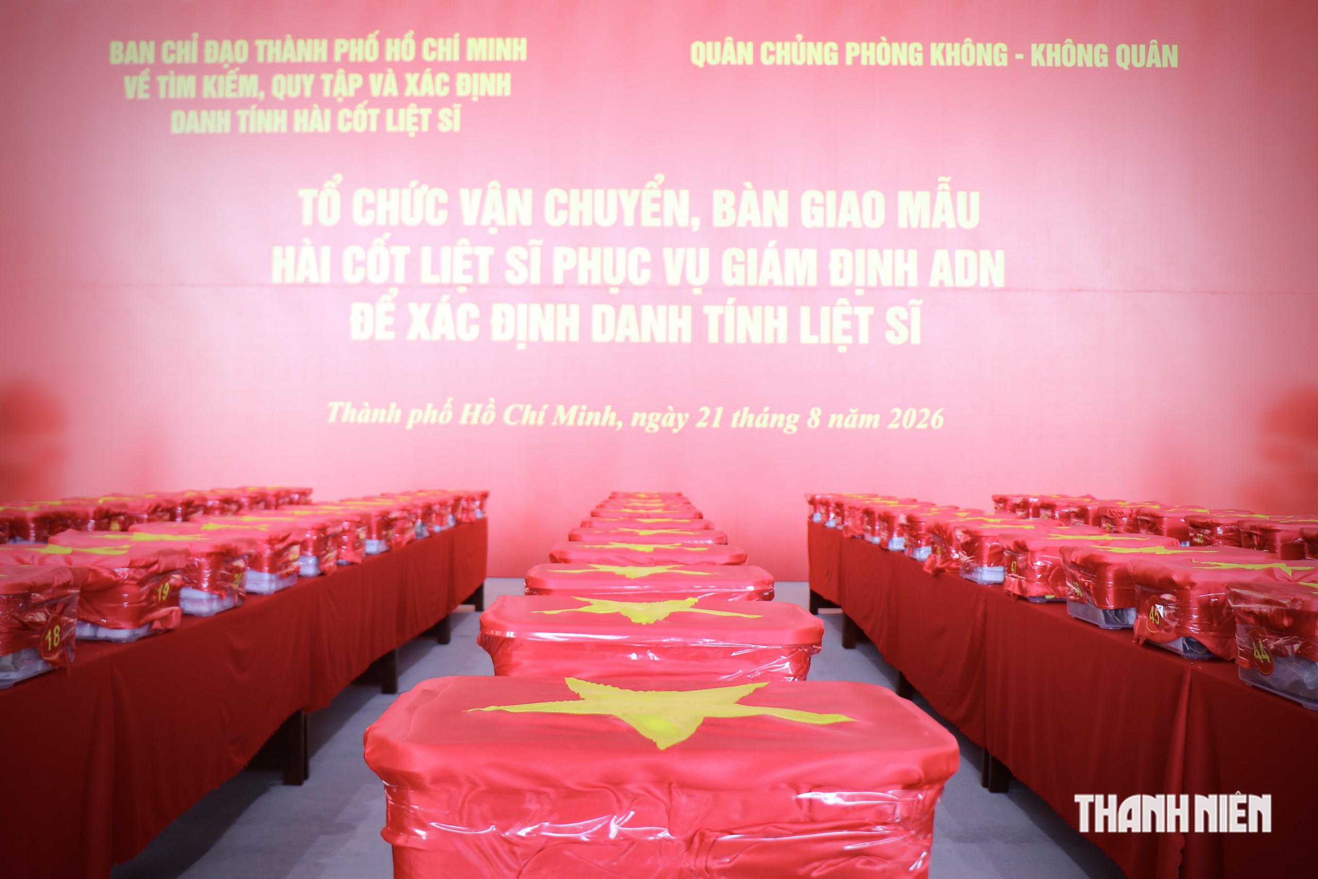 Chuyến bay đặc biệt chở hơn 7.000 mẫu hài cốt liệt sĩ giám định ADN - Ảnh 1.
