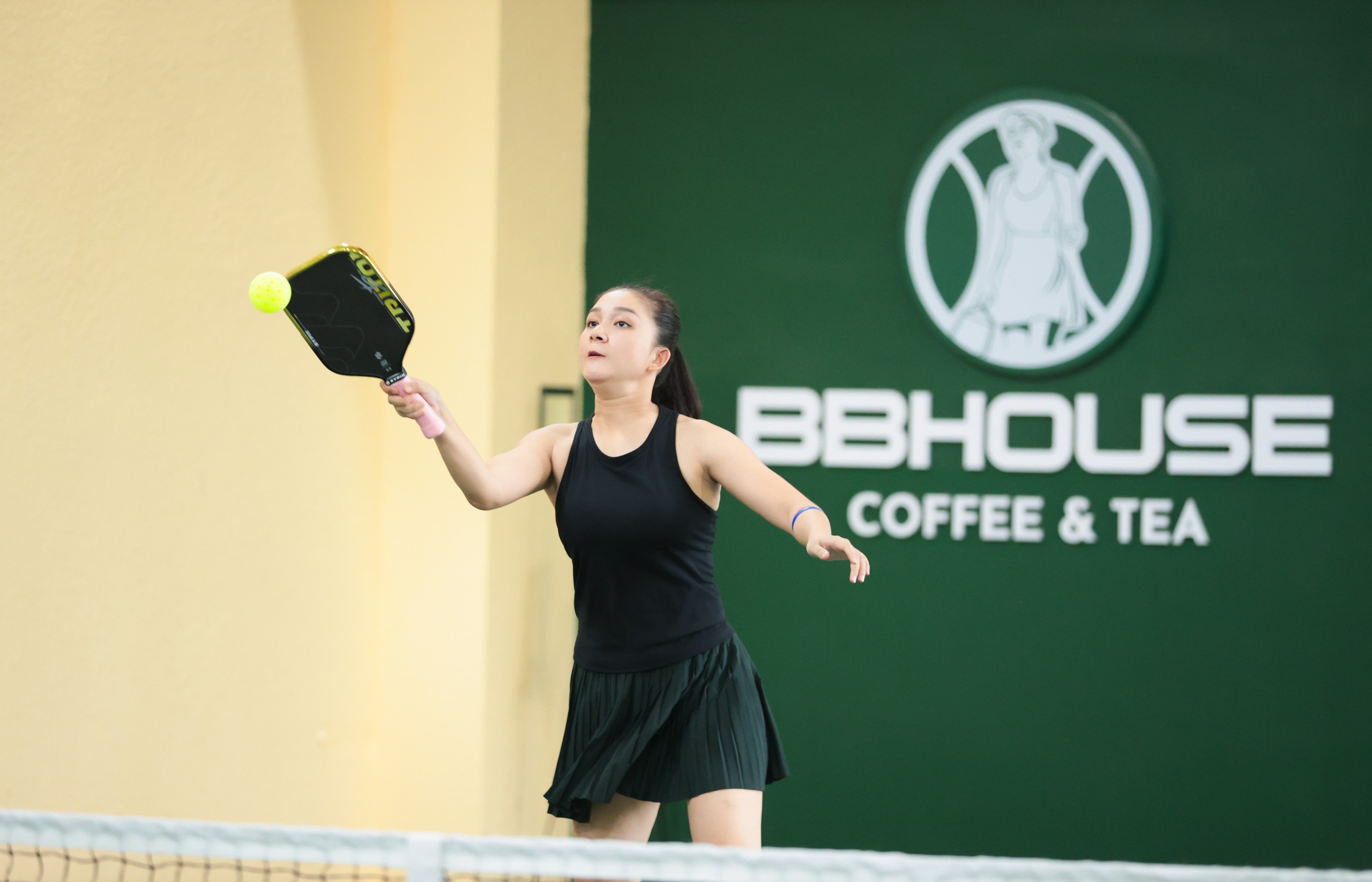 Các bóng hồng khoe tài sắc tại giải pickleball 'Cùng con đi tiếp cuộc đời'- Ảnh 9.