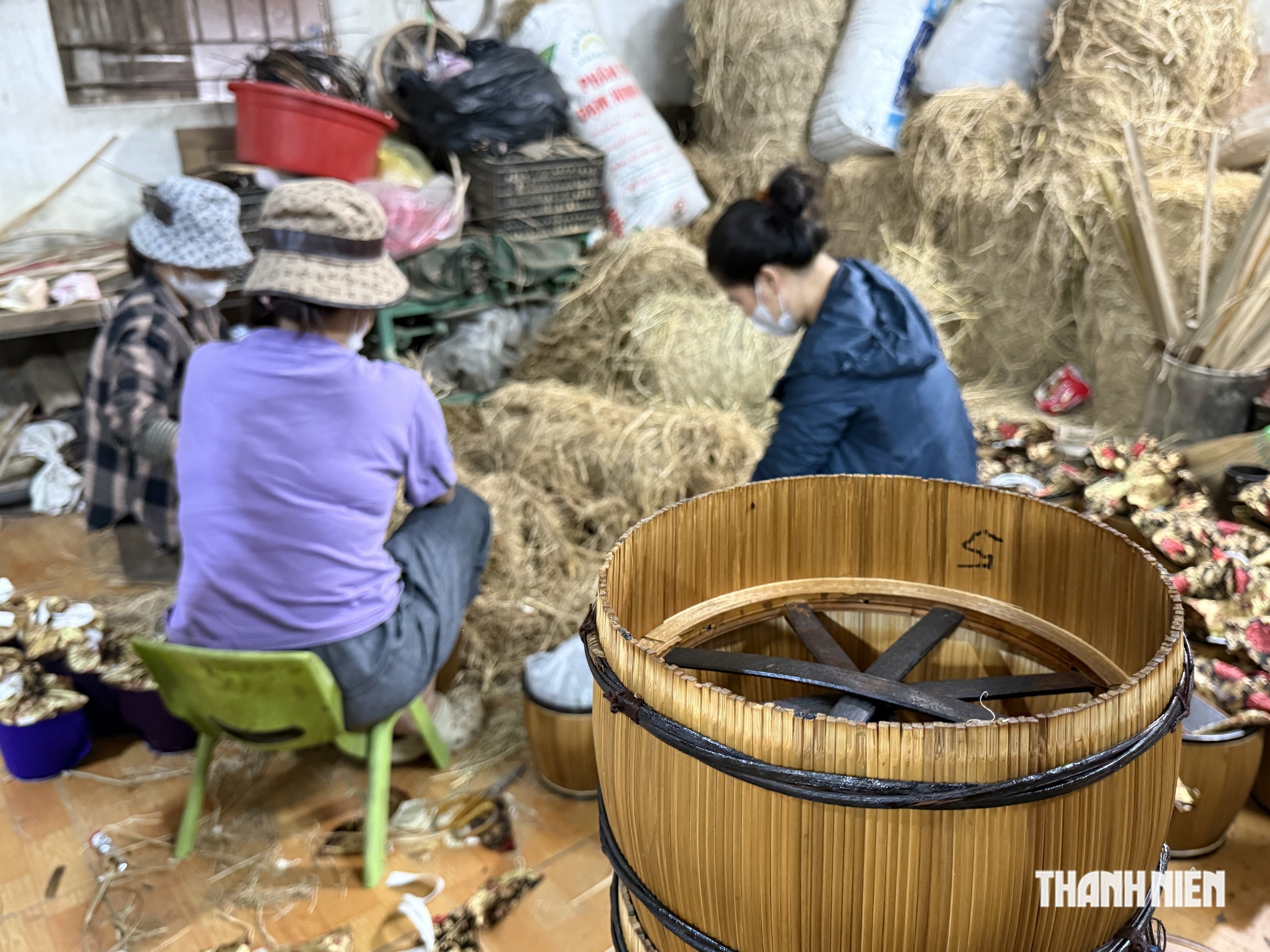 Giành tích Bát Tràng, ủ tầng ký ức - Ảnh 4.