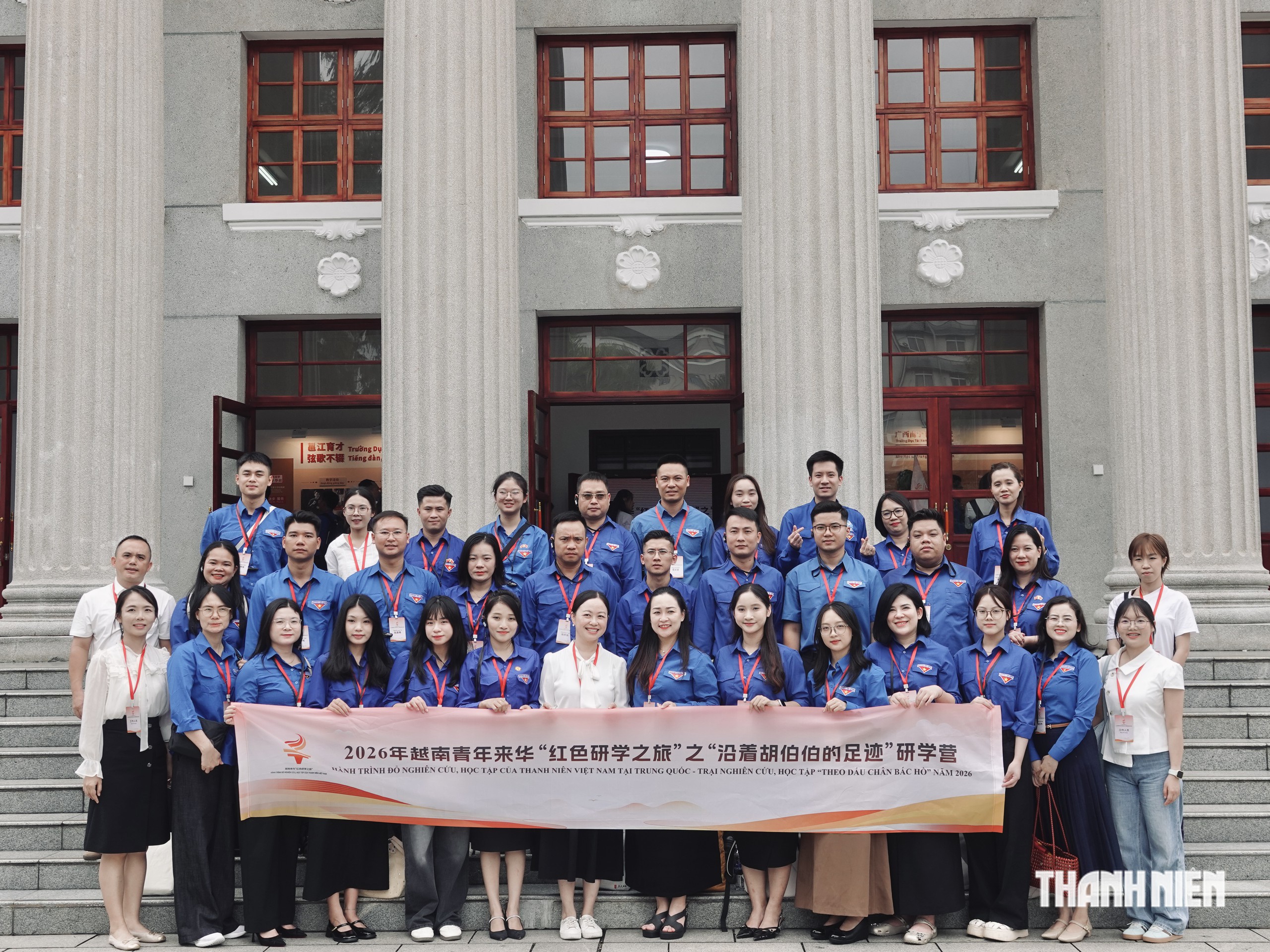 Dâng hương tượng đài Bác Hồ ở Quảng Tây, Trung Quốc- Ảnh 10.