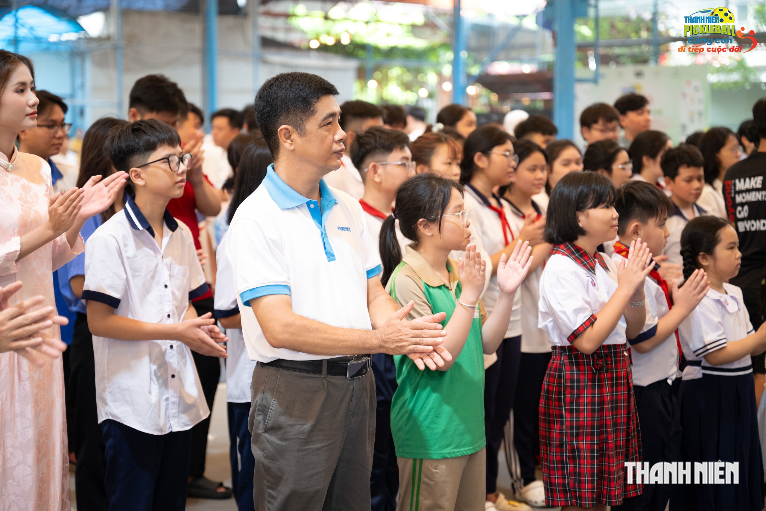 Báo Thanh Niên trao 500 triệu đồng ấm áp nghĩa tình cho 50 em mồ côi vì Covid-19- Ảnh 8.
