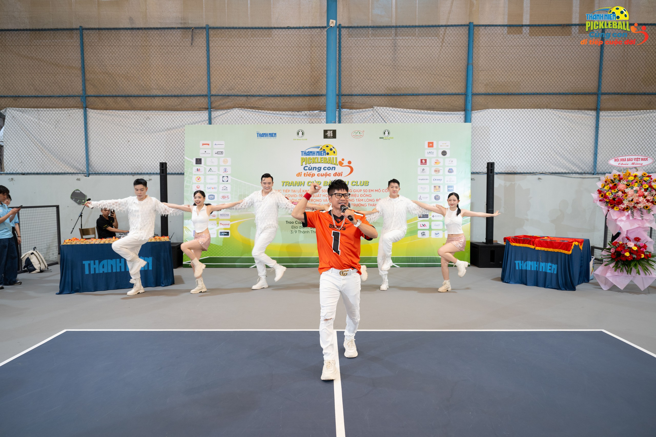 Những khoảnh khắc ấn tượng tại giải pickleball 'Cùng con đi tiếp cuộc đời' - cúp Bà Bầu Club - Ảnh 3.