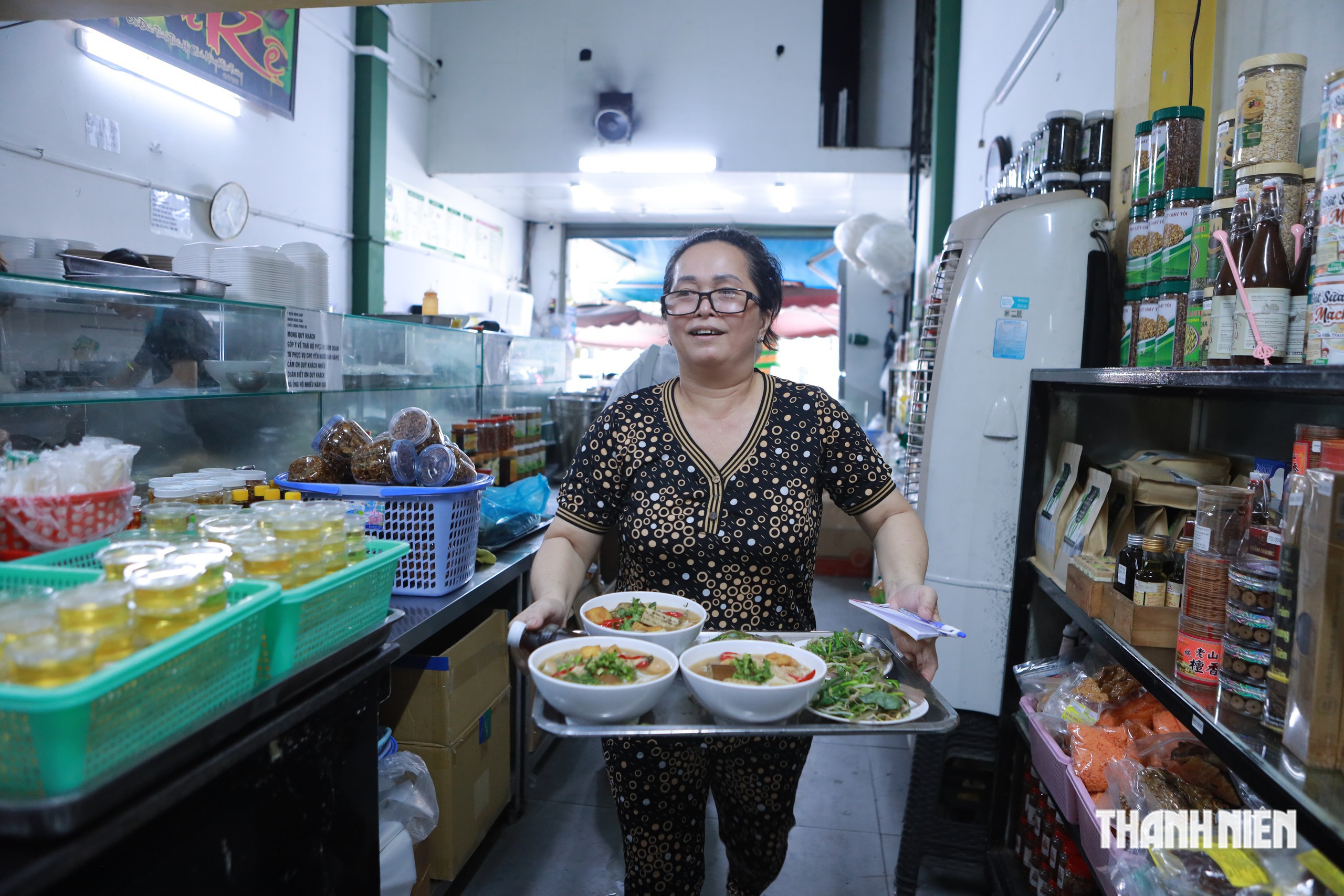 Quán chay giá bình dân ở TP.HCM: Bán 1.000 phần/ngày, ngày rằm gấp đôi - Ảnh 9.