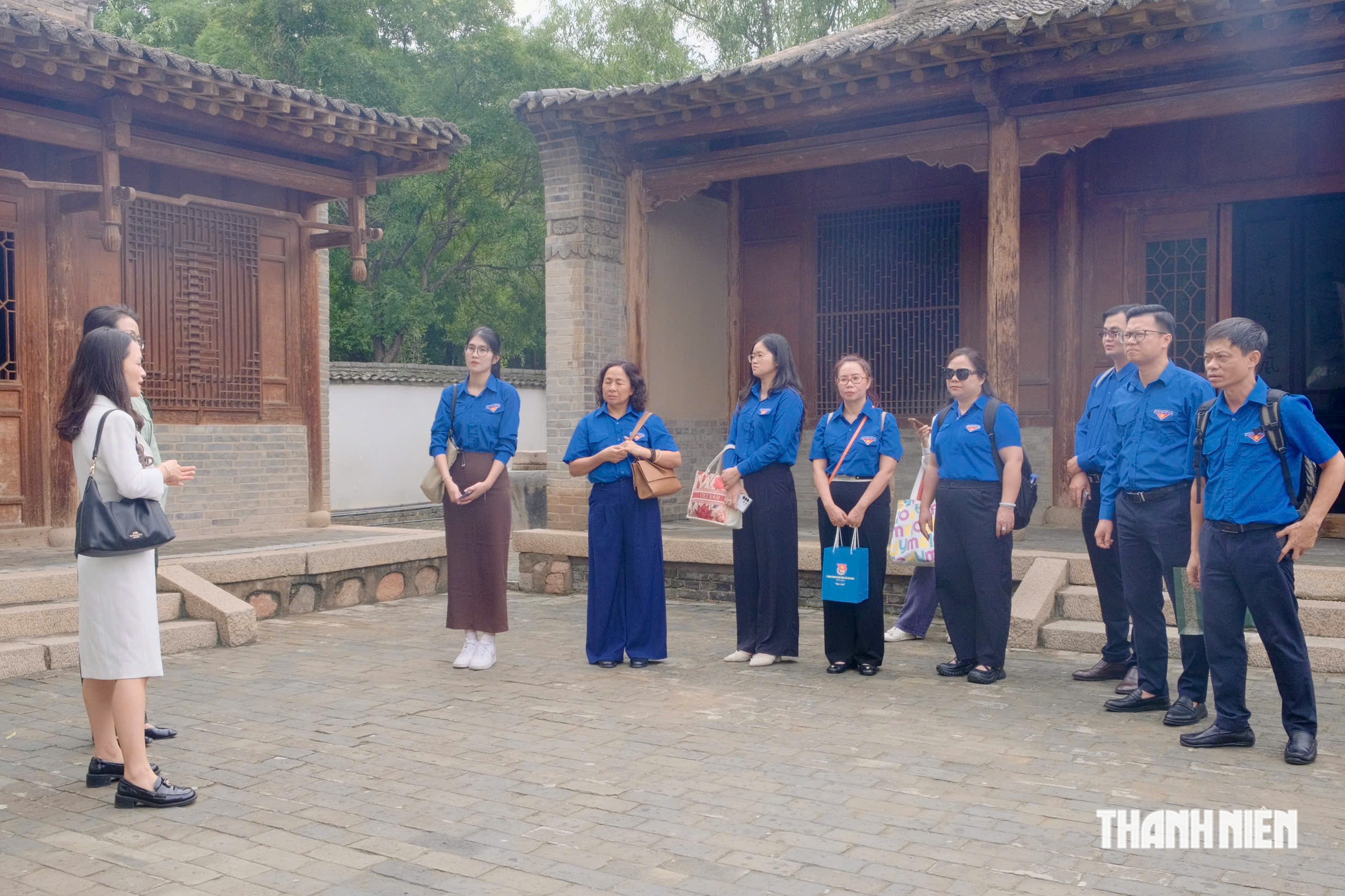 Khởi động hành trình nghiên cứu, học tập 'Theo dấu con đường Trường Chinh' - Ảnh 2.