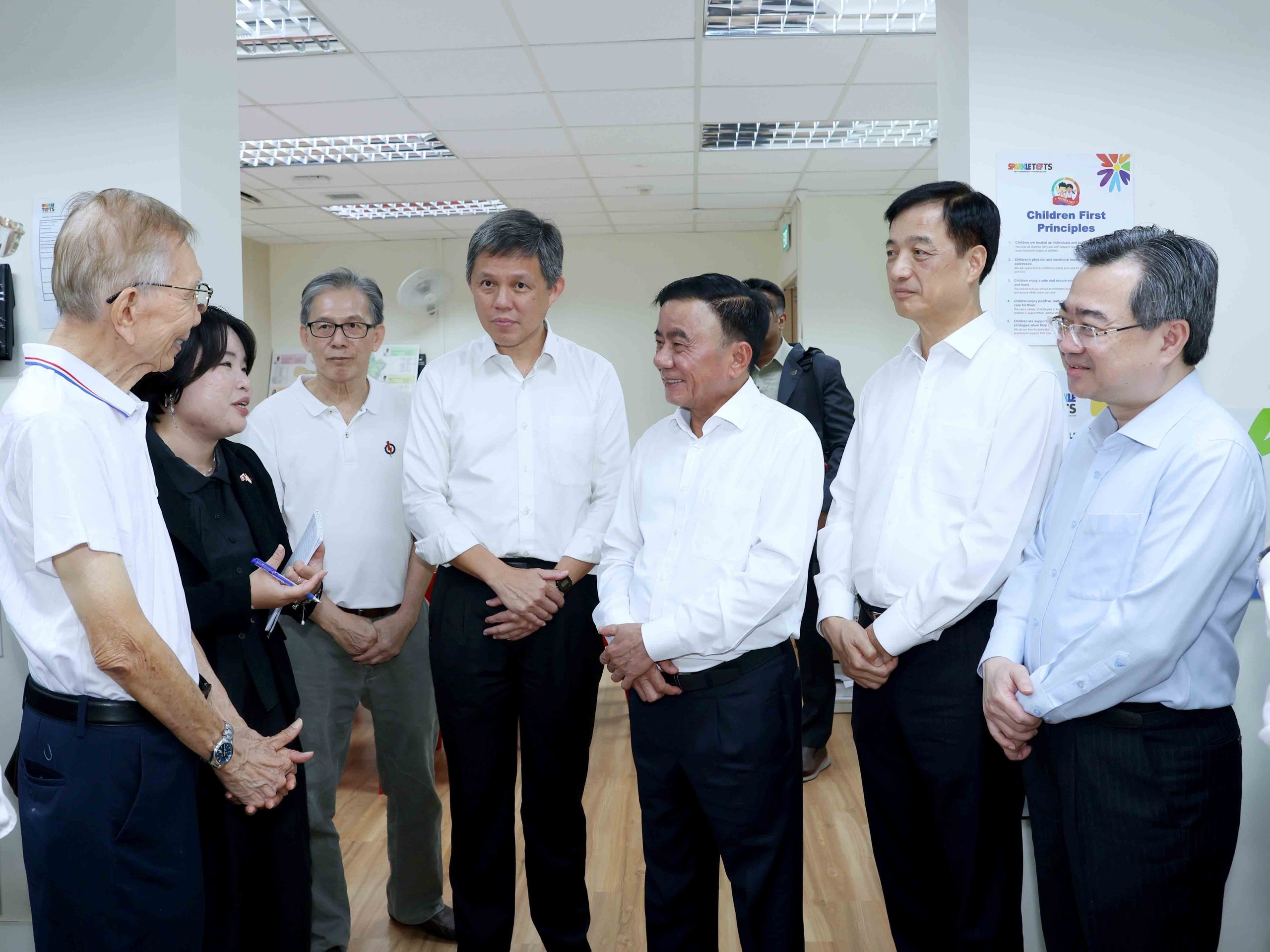 Thường trực Ban B&iacute; thư dự Lễ kỷ niệm 81 năm Quốc kh&aacute;nh Việt Nam tại Singapore - Ảnh 3.