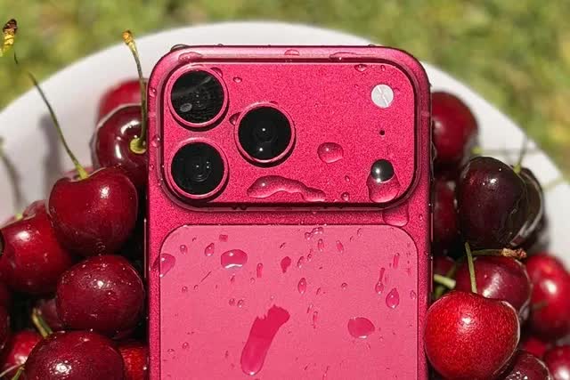 Nhờ Samsung và Google, giá iPhone 18 Pro có thể 'dễ chịu hơn' - Ảnh 1.