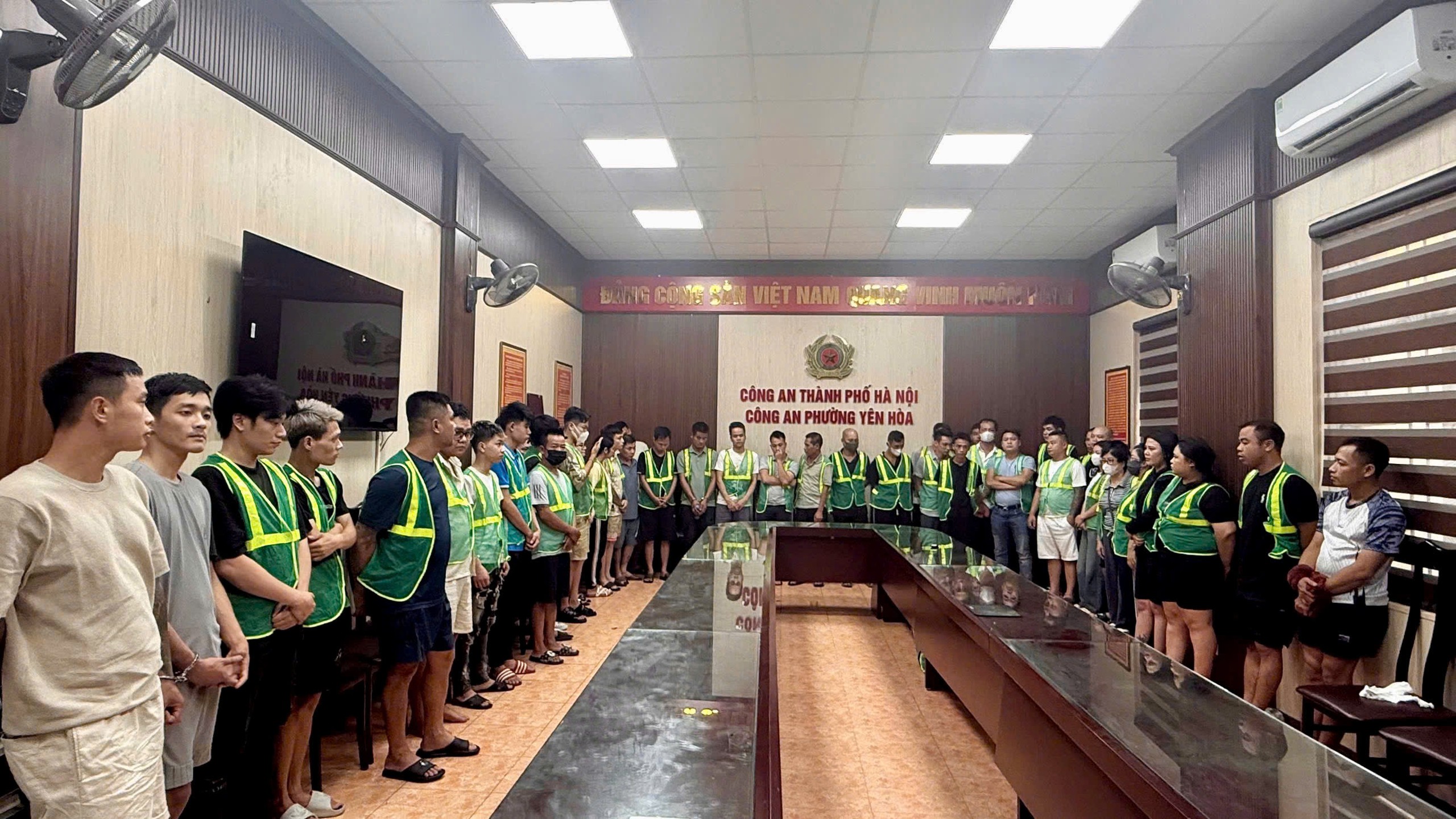 Vụ án ma túy liên quan 'Trà Cave': Cảnh sát nổ súng để bắt kẻ cầm đầu - Ảnh 2.