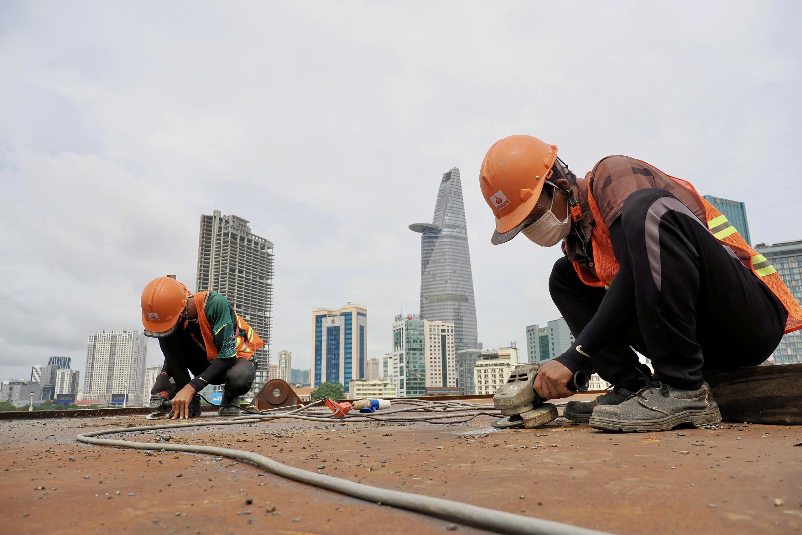 Cầu đi bộ vượt sông Sài Gòn trễ hẹn 2.9- Ảnh 6.