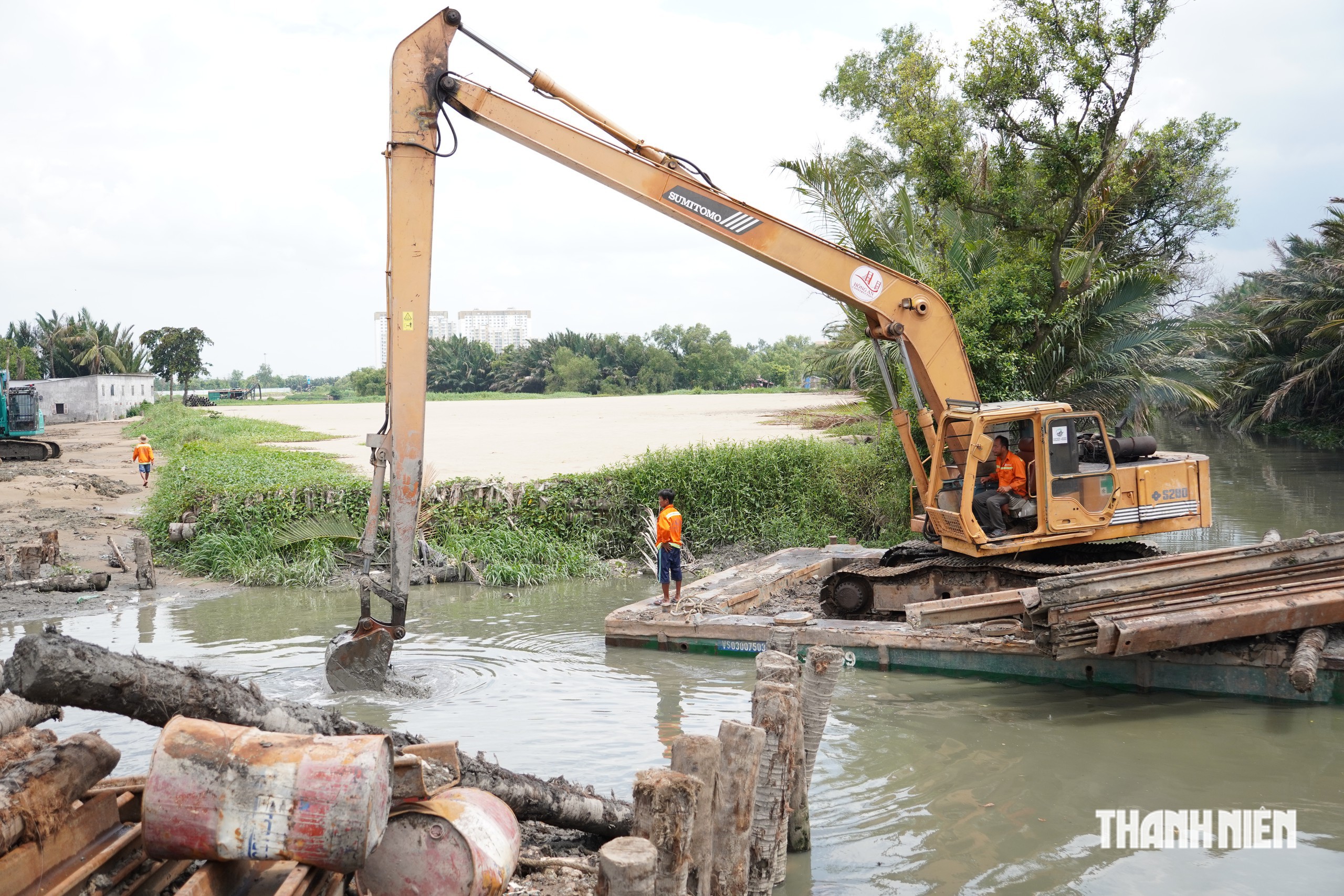 Cầu đường Bình Tiên sau một tháng khởi công: Người dân mong sớm thoát cảnh kẹt xe - Ảnh 3.