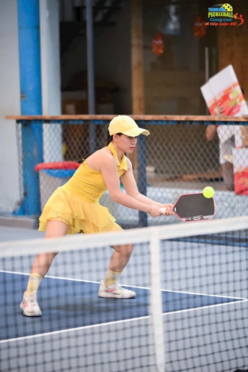 Những khoảnh khắc ấn tượng tại giải pickleball 'Cùng con đi tiếp cuộc đời' - cúp Bà Bầu Club- Ảnh 5.