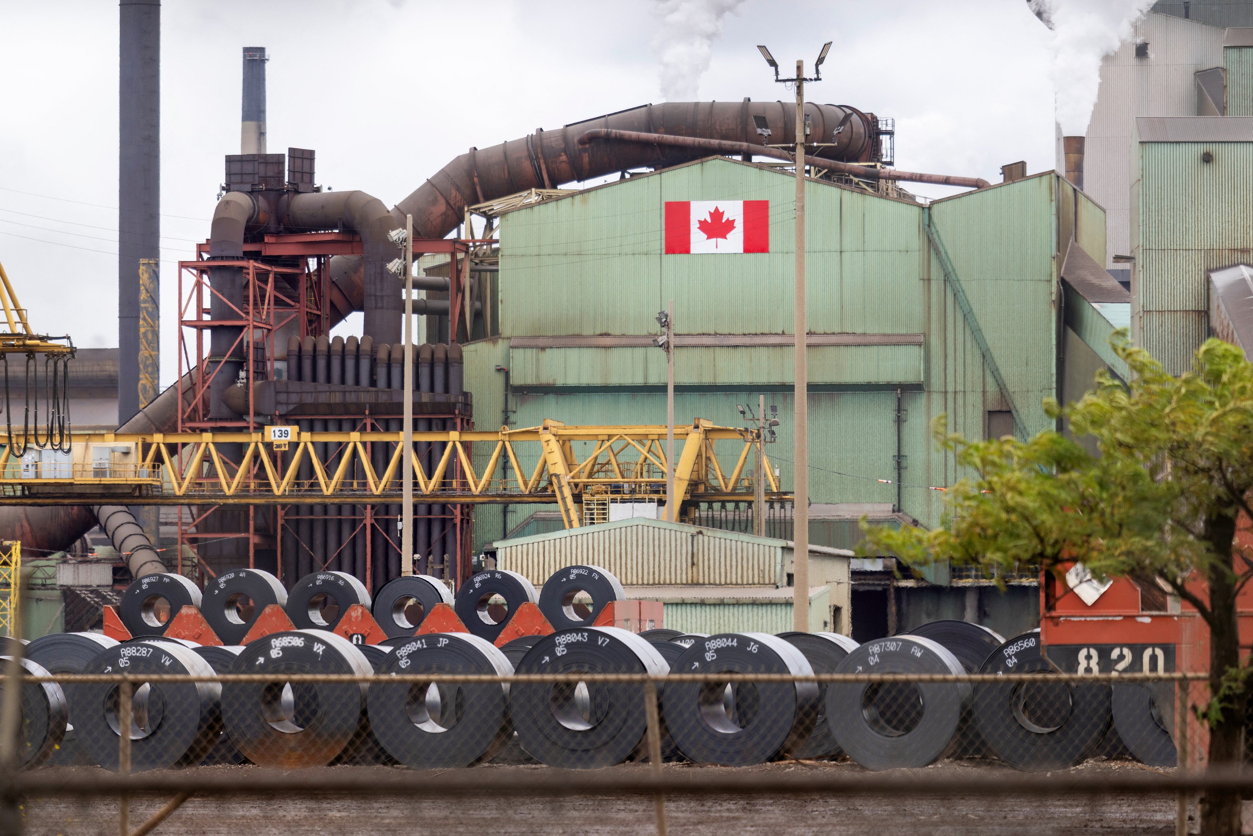 Canada áp thuế đối kháng 20 tỉ USD lên hàng Mỹ - Ảnh 1.