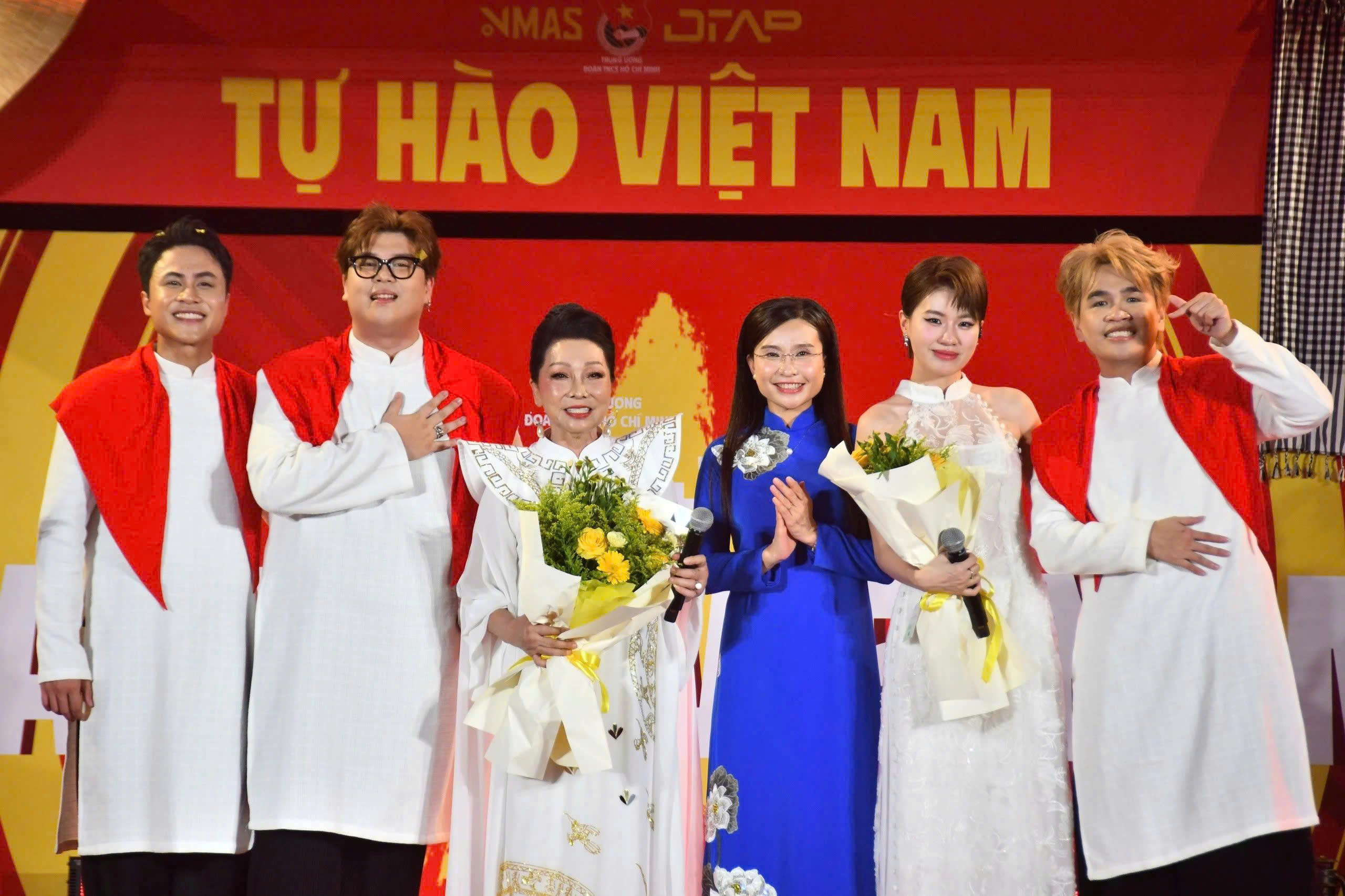 Những người trẻ kể c&acirc;u chuyện đất nước bằng &acirc;m nhạc - Ảnh 1.