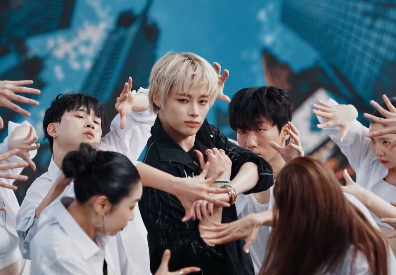Hanbin, ch&agrave;ng trai Việt Nam mang qu&ecirc; hương l&ecirc;n s&acirc;n khấu K-pop - Ảnh 1.