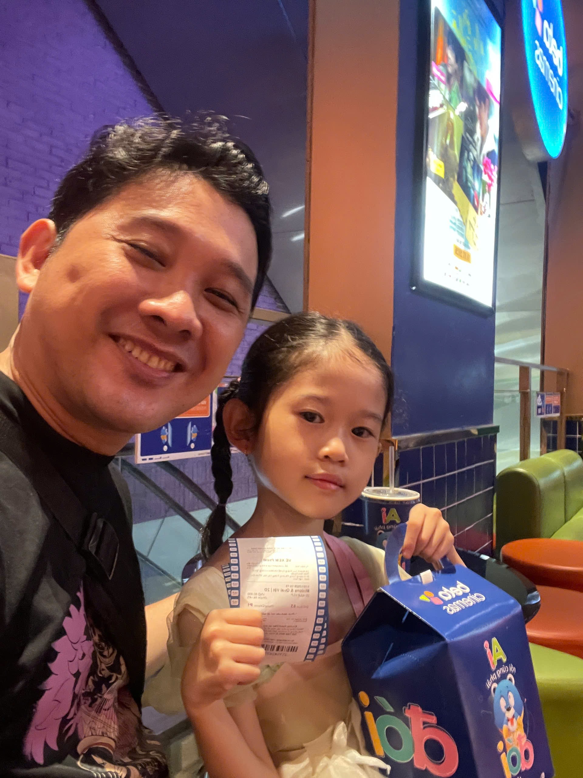 Mùa Vu lan, nhớ những nghệ sĩ 'gà trống nuôi con'- Ảnh 2.