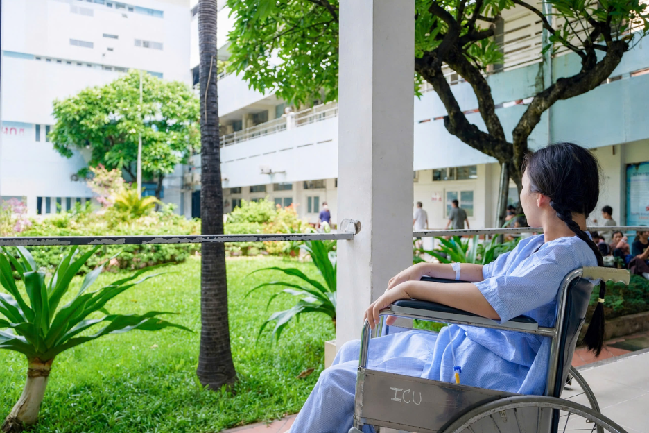 Sản phụ trẻ nguy kịch vì mắc sốt xuất huyết, băng huyết và suy gan cấp- Ảnh 2.