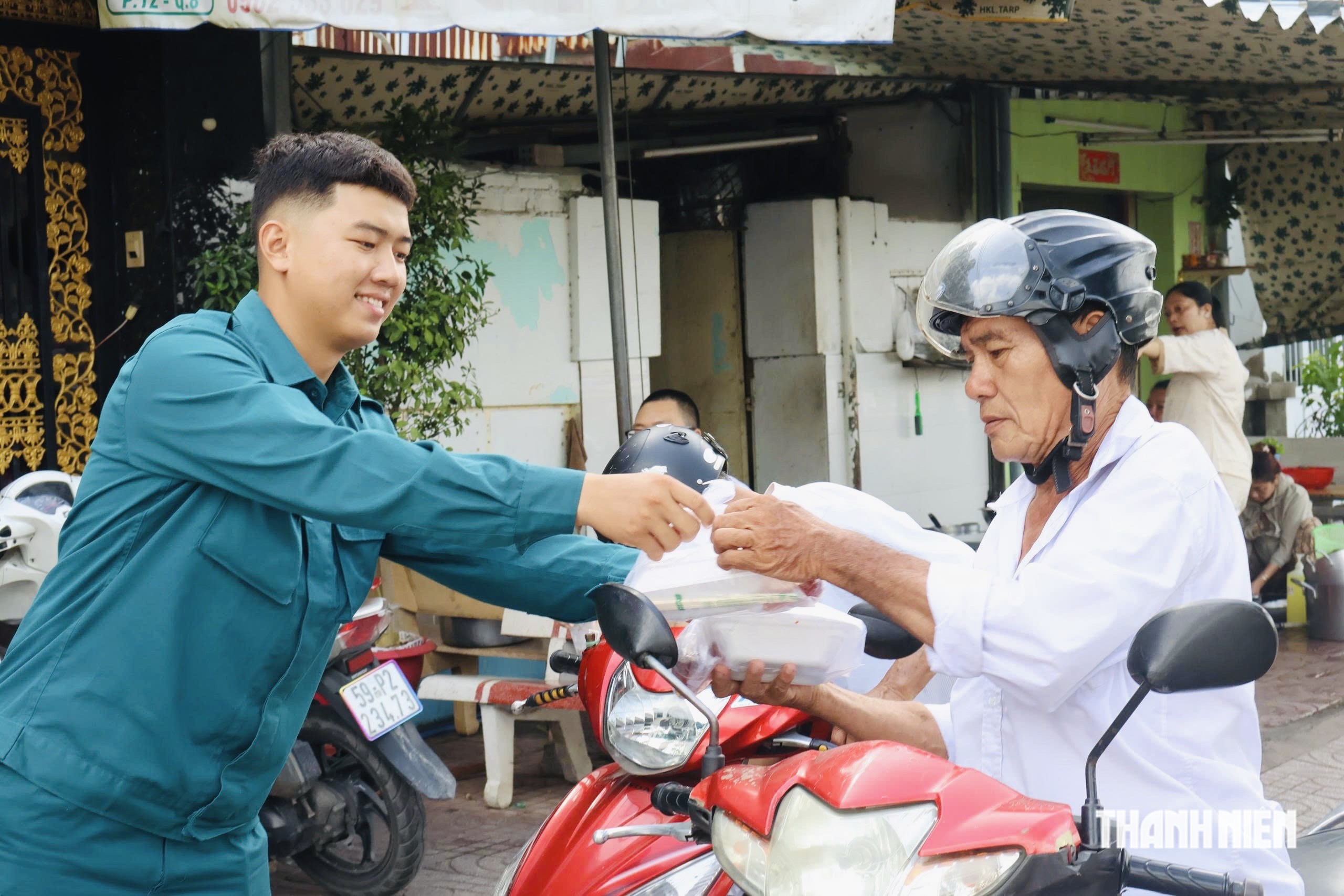 D&acirc;n qu&acirc;n phường Ph&uacute; Định ở TP.HCM 2 ng&agrave;y mỗi th&aacute;ng mong nhiệm vụ đặc biệt- Ảnh 6.