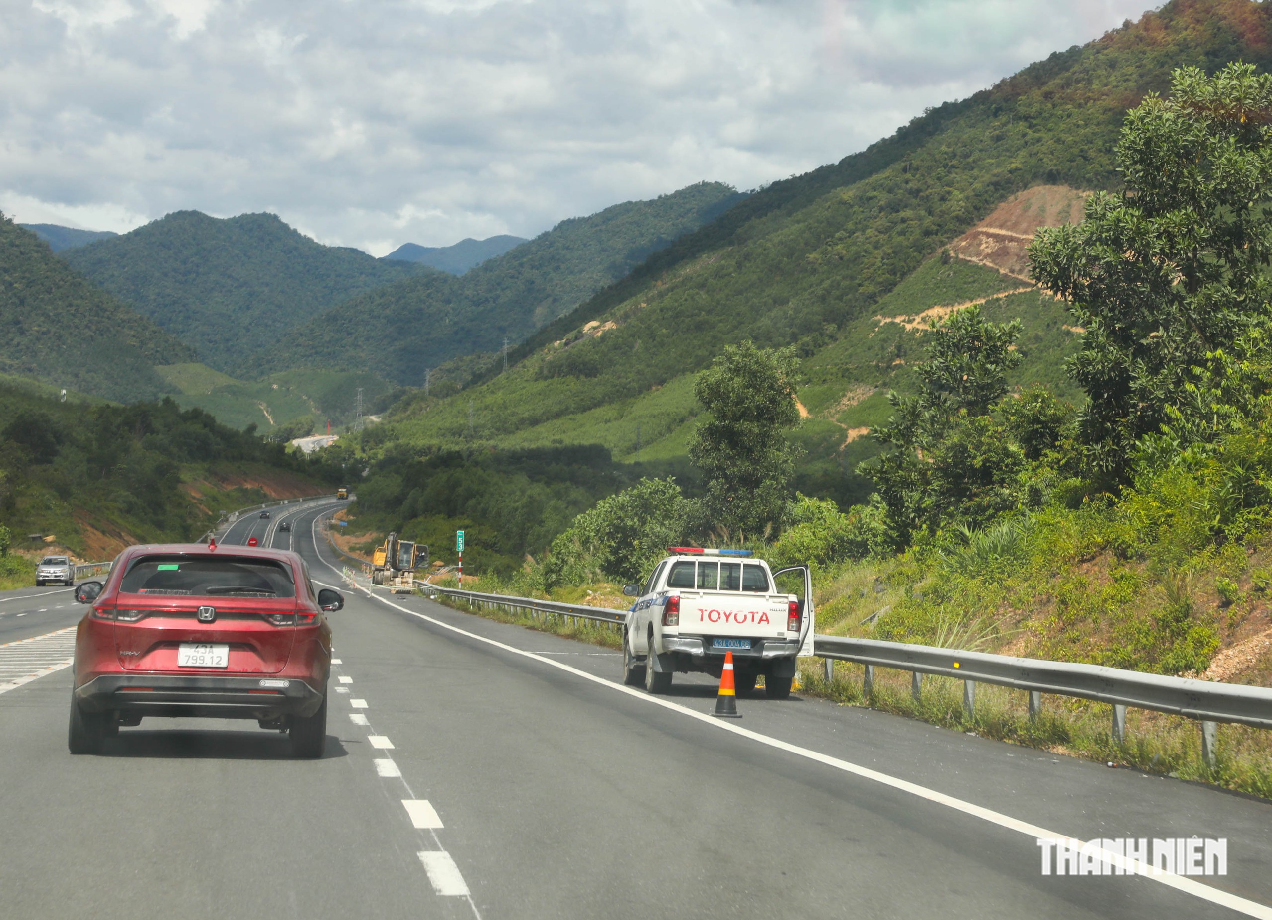 Cao tốc La Sơn - Hòa Liên: Vì sao tài xế không nên chạy quá 60 km/giờ?- Ảnh 5.