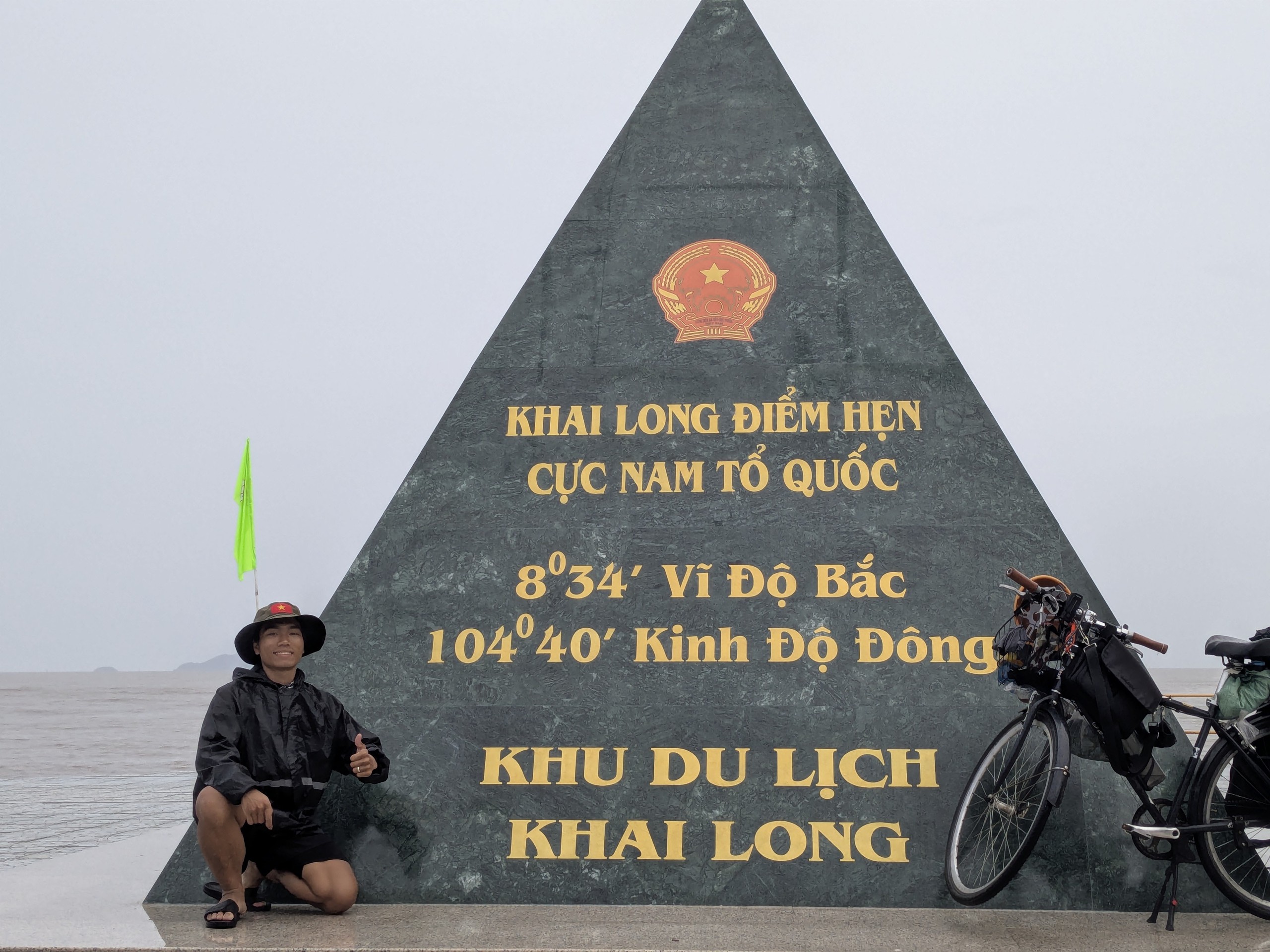 Đạp xe xuyên Việt chỉ 0 đồng trong túi đi qua nhiều tỉnh thành cả nước - Ảnh 8.