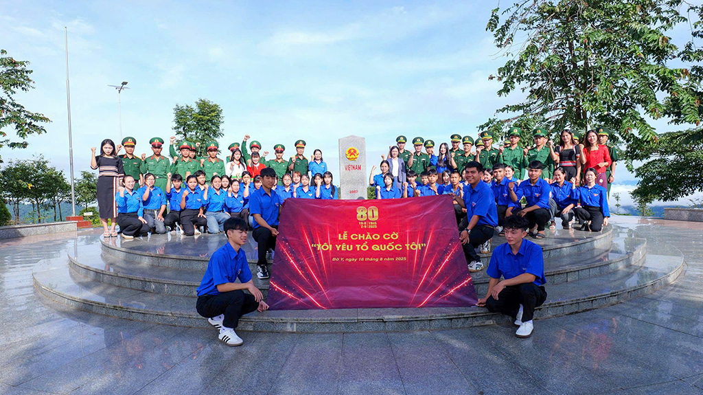 Thanh niên Quảng Ngãi: Dám nhận việc khó, đi đầu trong lĩnh vực mới - Ảnh 1.
