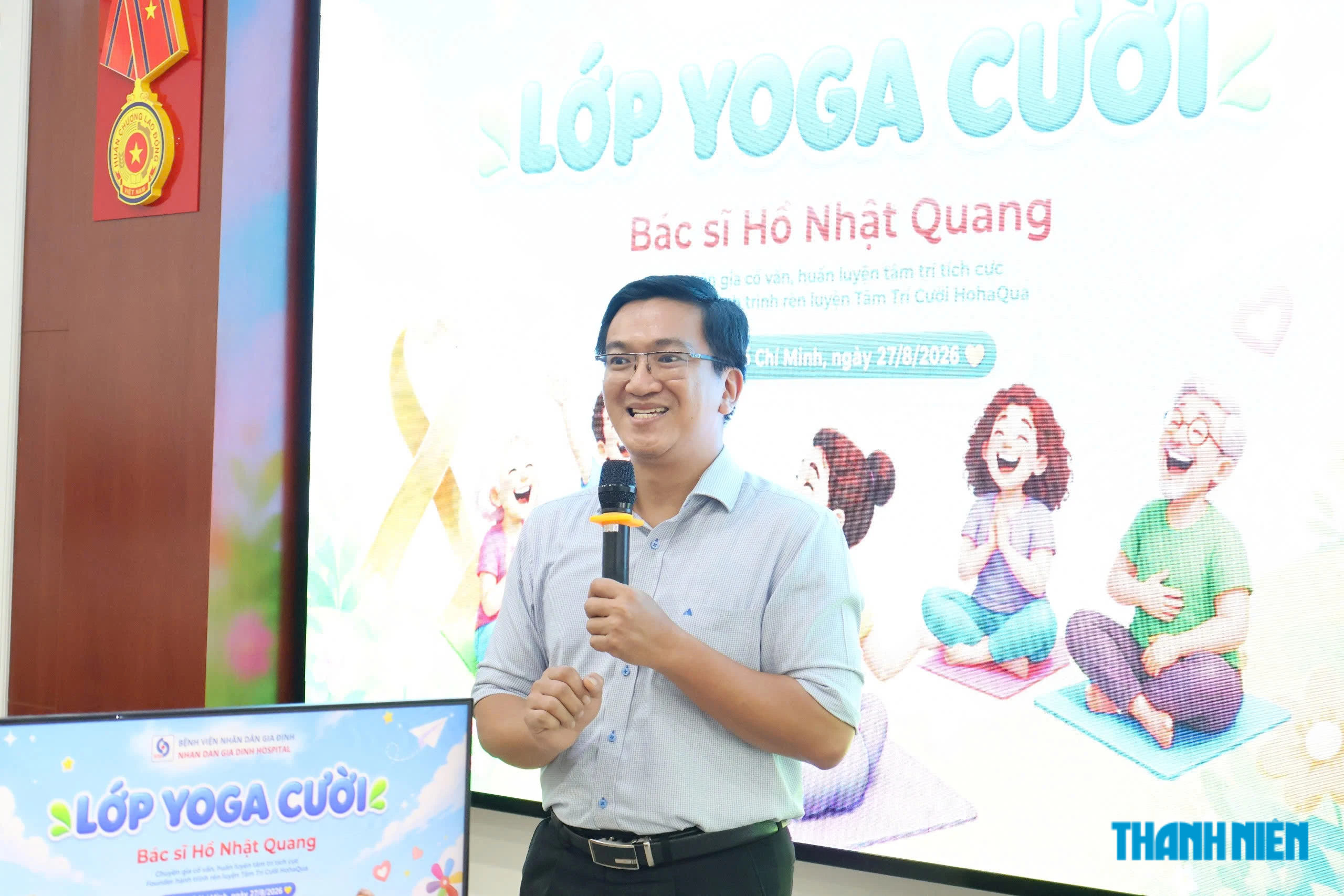 Bệnh nhân xem phim như ở rạp, ‘hô hô, ha ha’ trong lớp yoga cười- Ảnh 7.