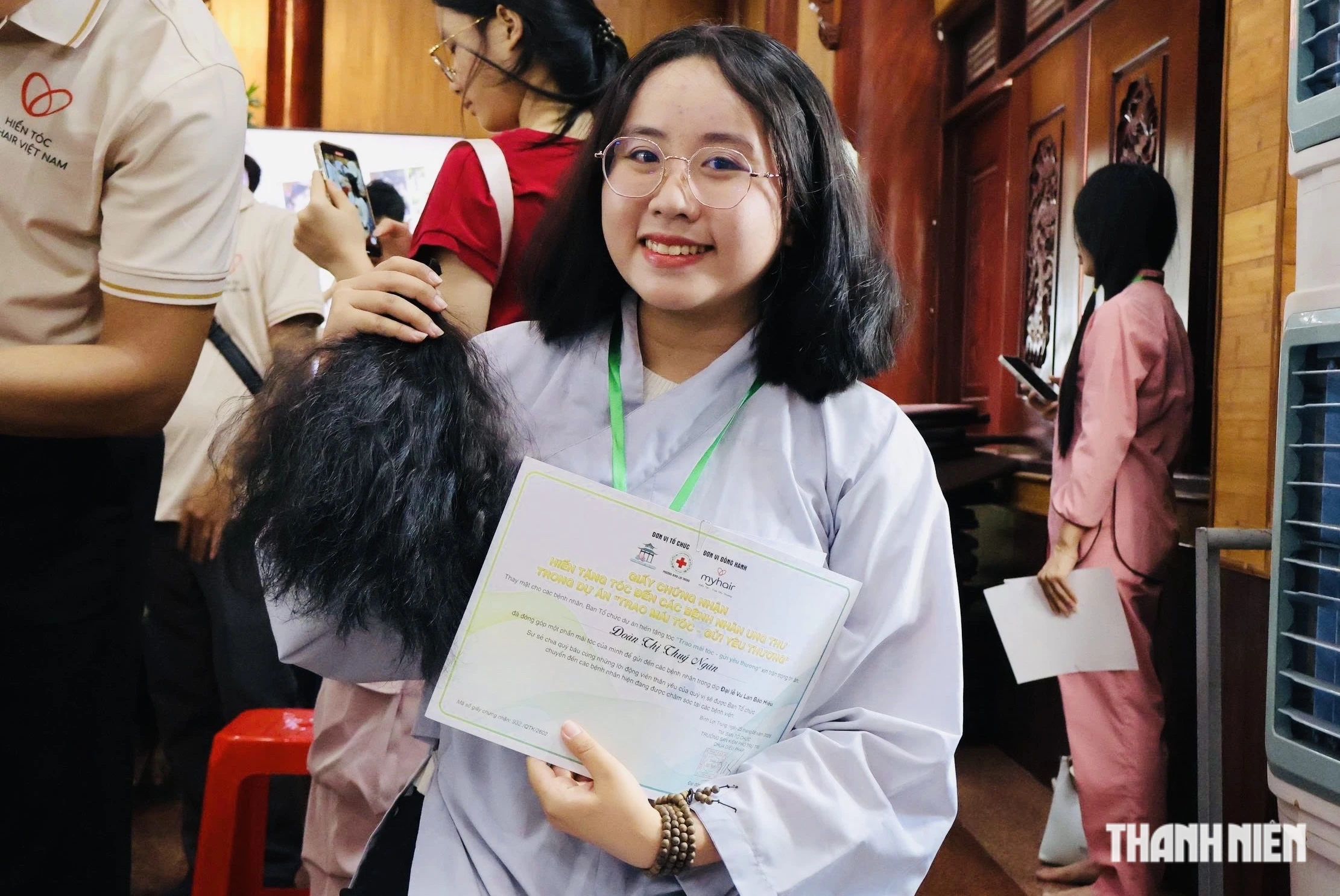 Mùa Vu Lan, về chùa Diệu Pháp ở TP.HCM hiến tóc và cầu nguyện- Ảnh 10.