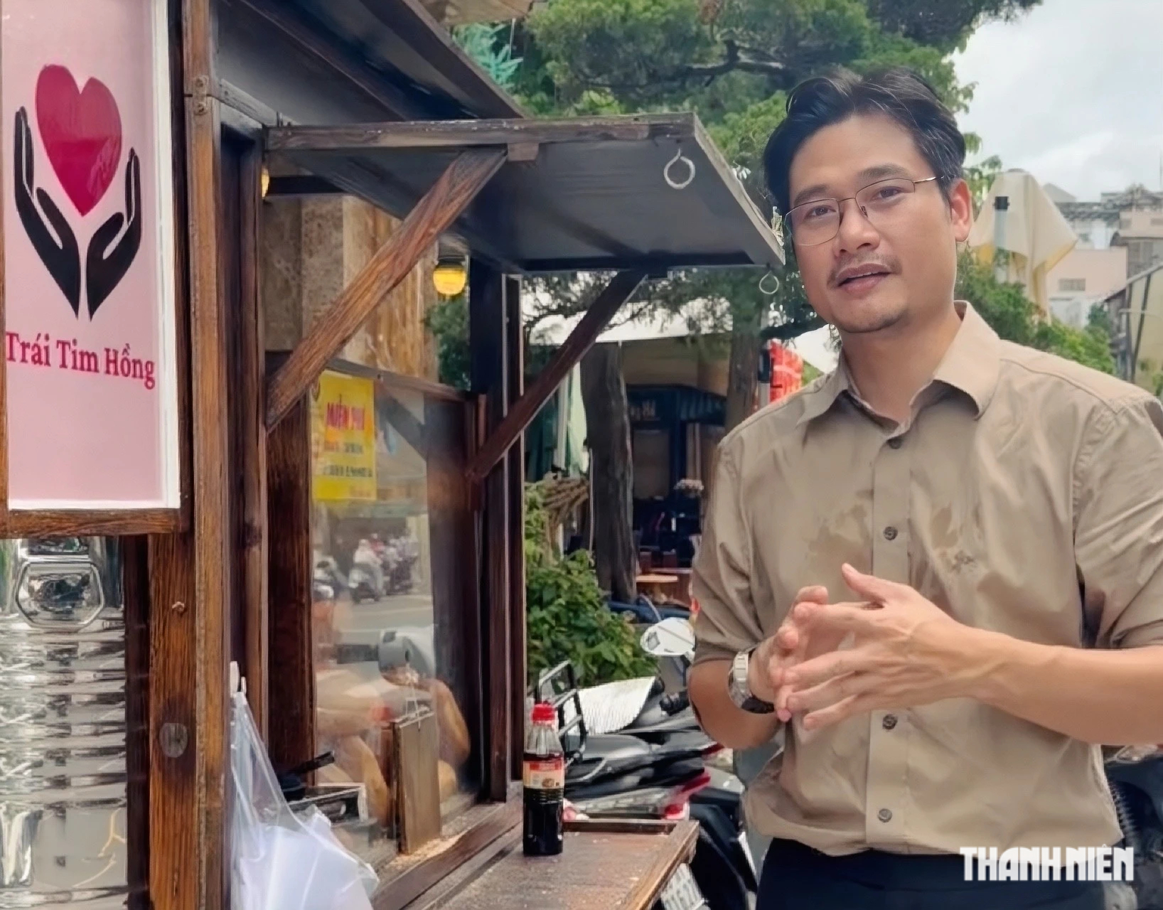 Bí mật sau xe bánh mì không người bán giữa trung tâm TP.HCM- Ảnh 9.
