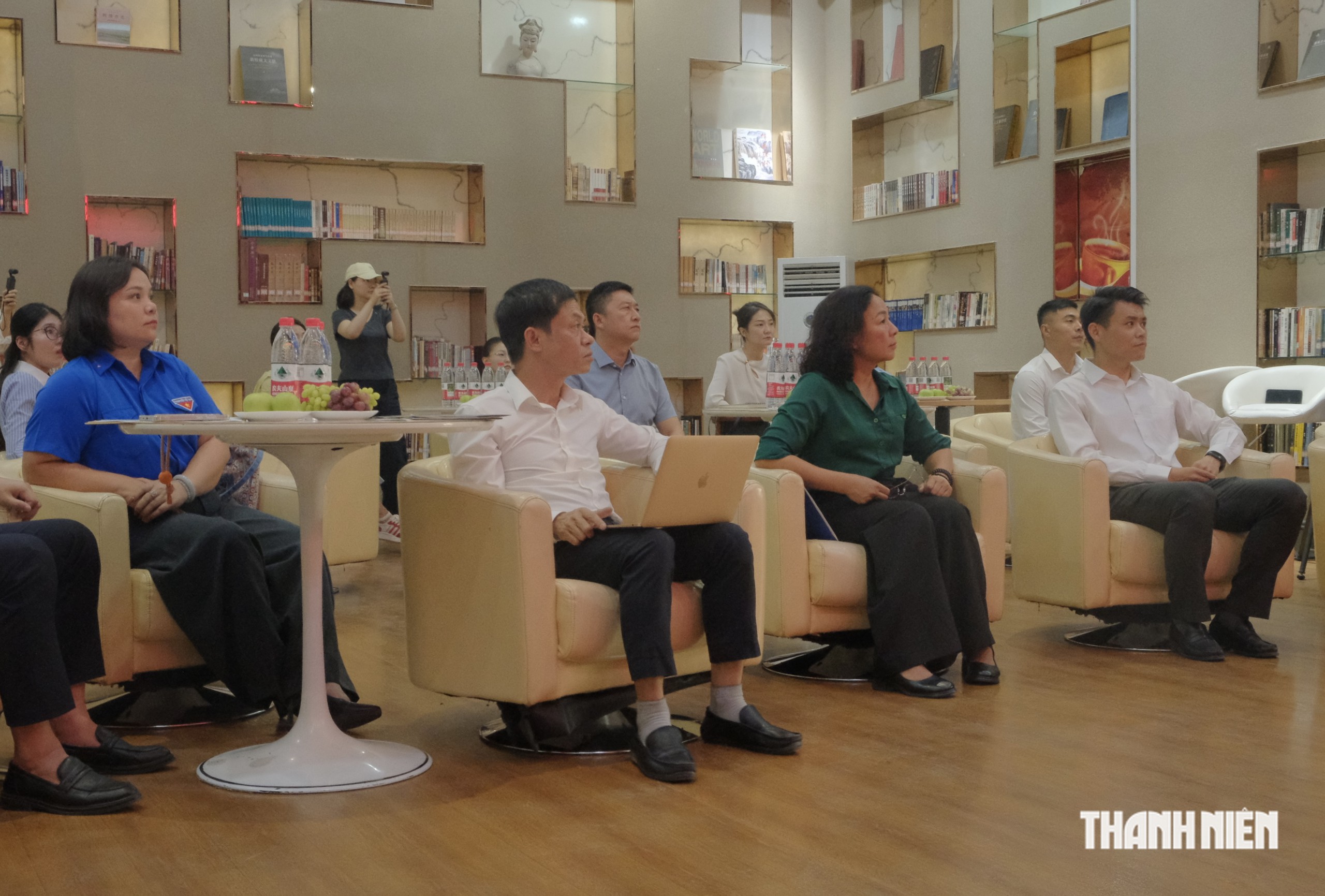 Đối thoại thanh niên Việt - Trung: Nơi người trẻ lan tỏa tình hữu nghị- Ảnh 1.