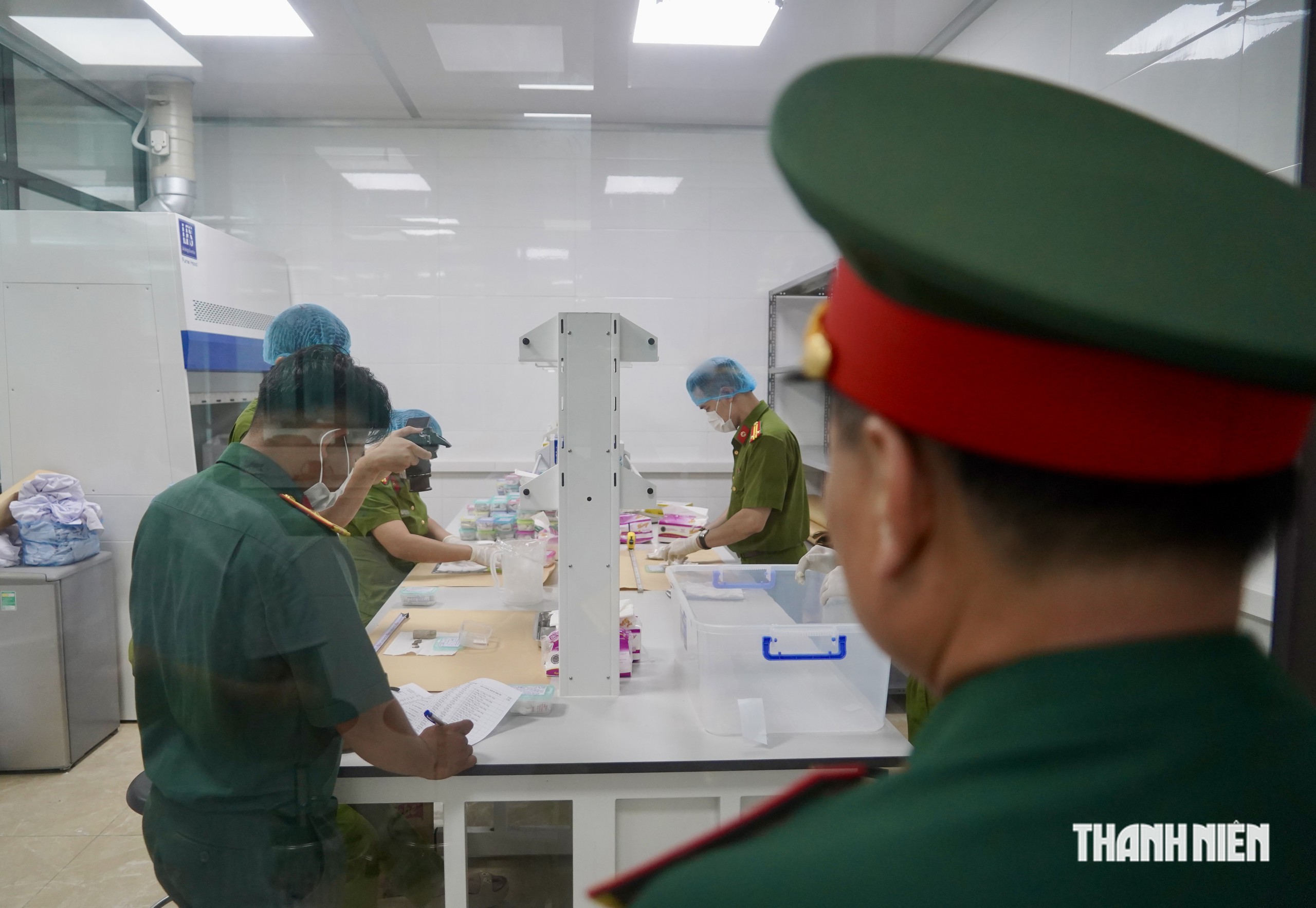 Viện Khoa học hình sự tiếp nhận 875 mẫu hài cốt liệt sĩ để giám định ADN - Ảnh 11.