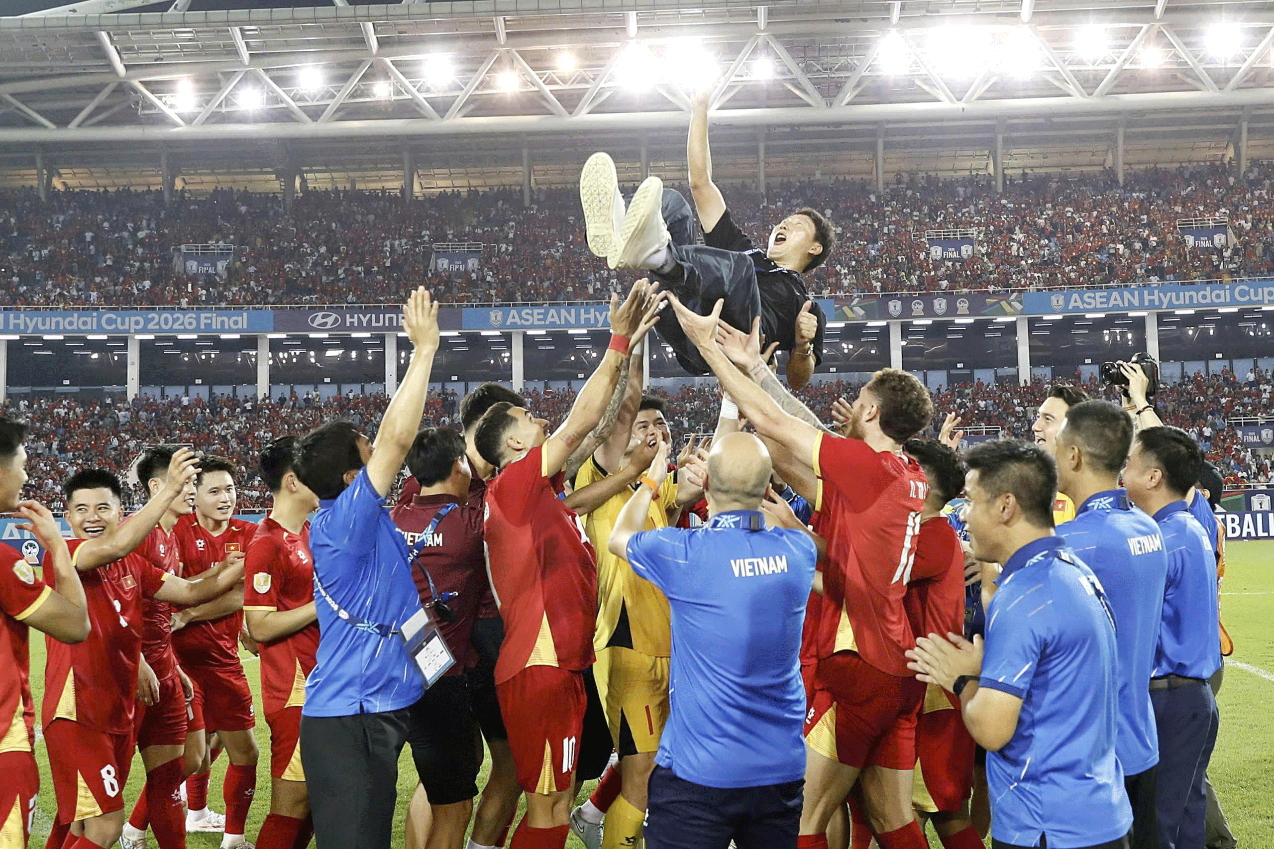 HLV Kim Sang-sik v&agrave; c&acirc;u chuyện giờ mới kể- Ảnh 2.