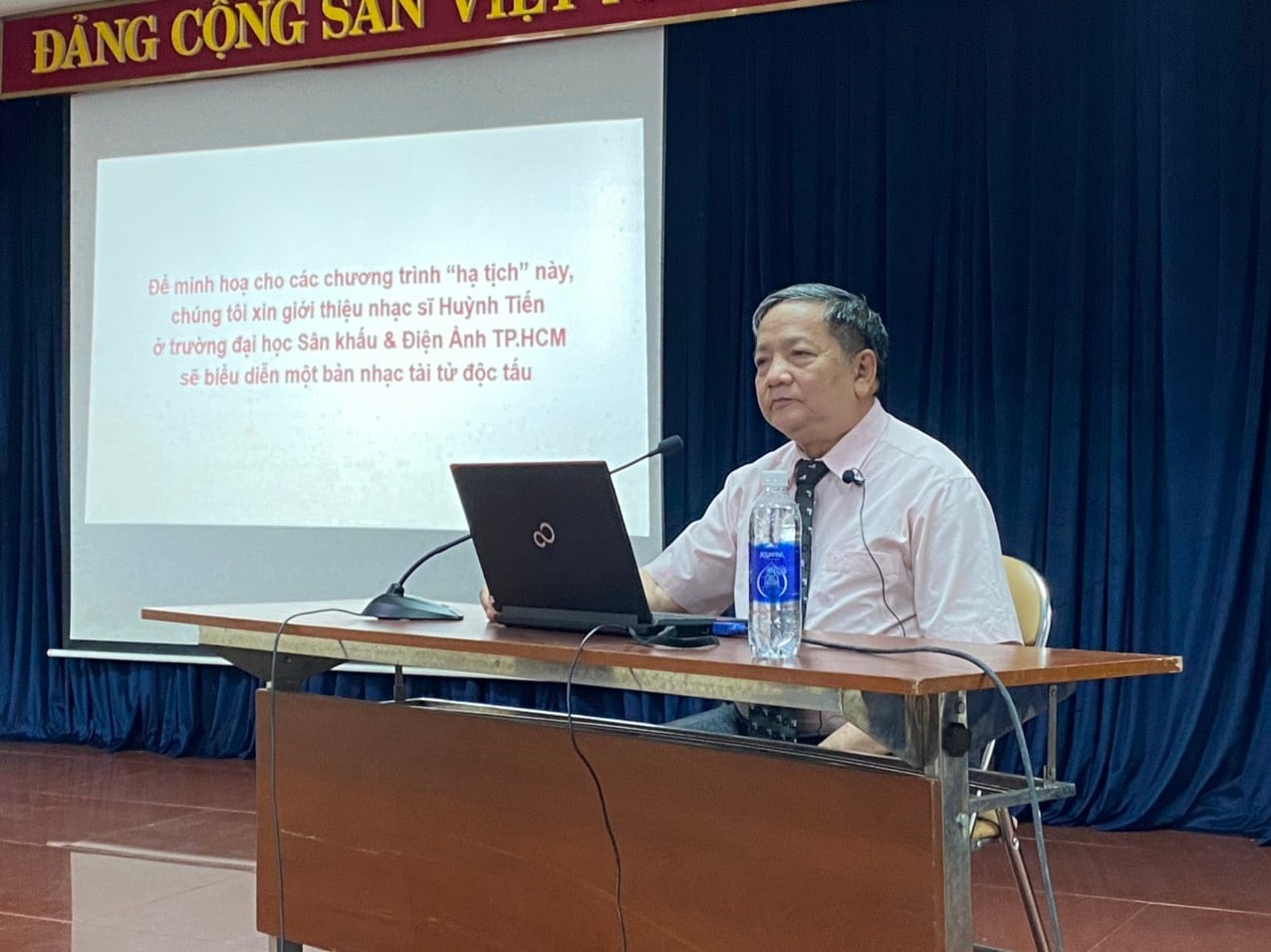 Tiến sĩ Hồ Tường: Người lưu giữ hồn v&otilde; Việt- Ảnh 4.