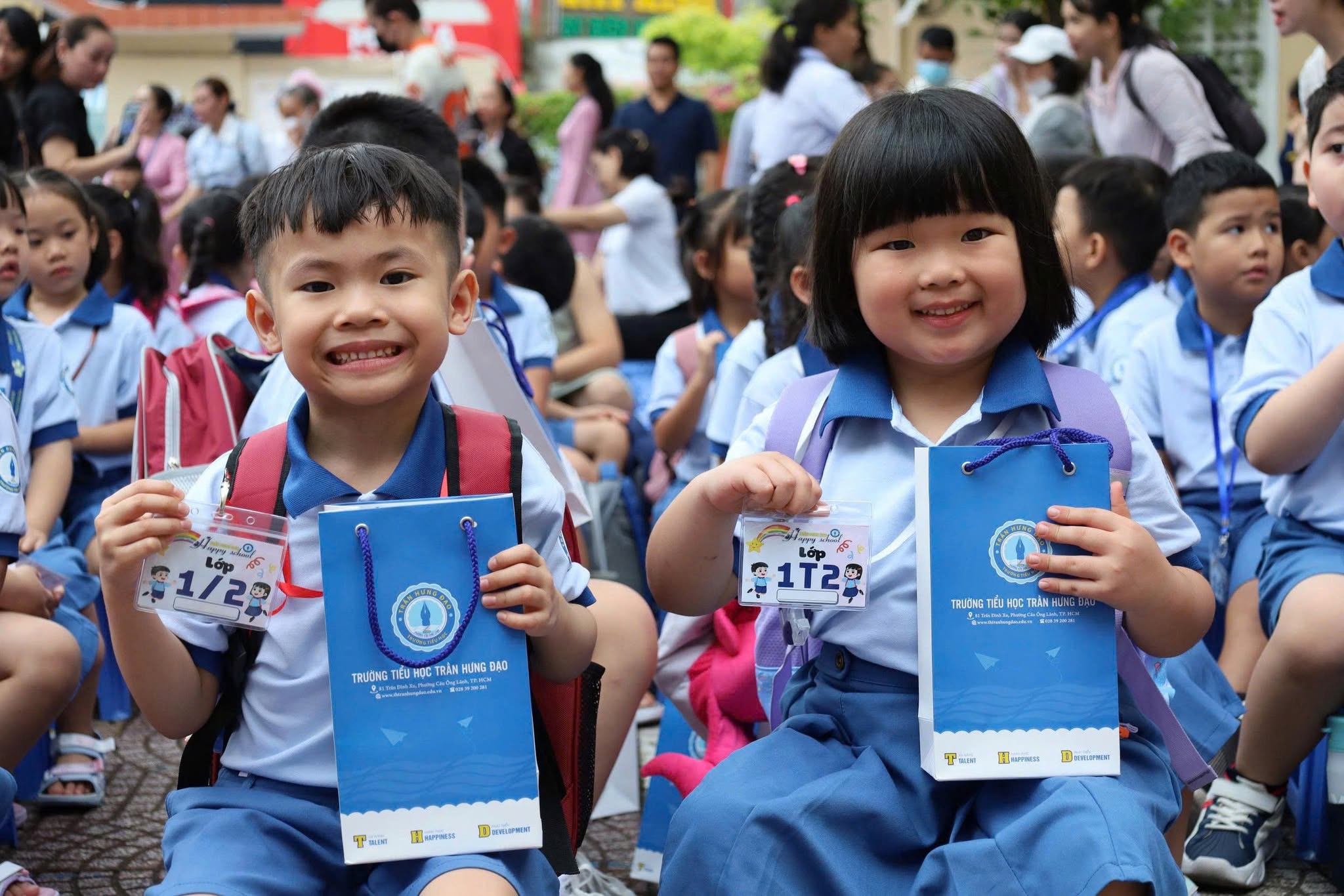 Trường học TP.HCM rộn ràng chuẩn bị khai giảng năm học 2026 - 2027 đặc biệt - Ảnh 4.