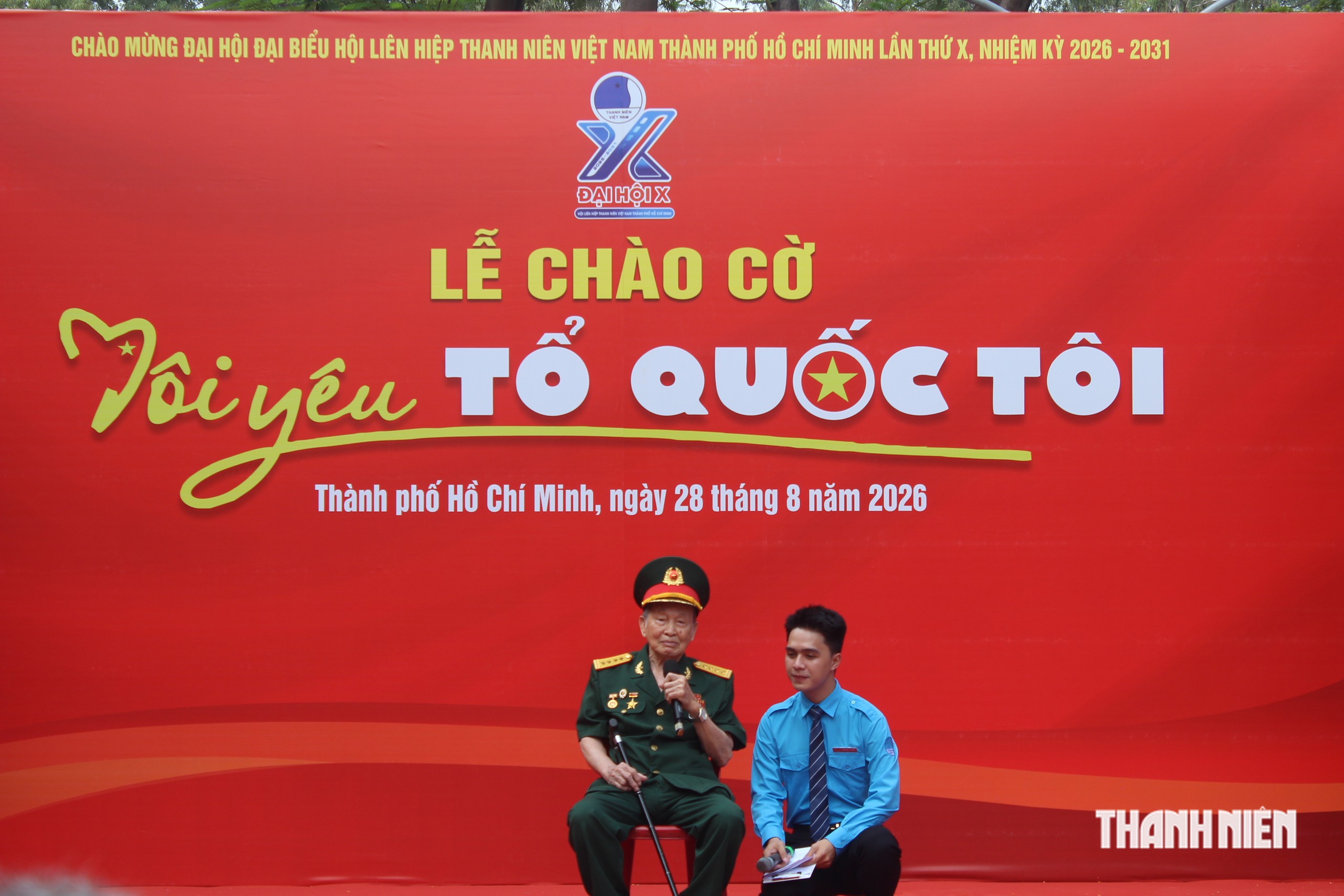 Xúc động Lễ chào cờ ‘Tôi yêu Tổ quốc tôi’ tại công viên Lê Thị Riêng - Ảnh 5.