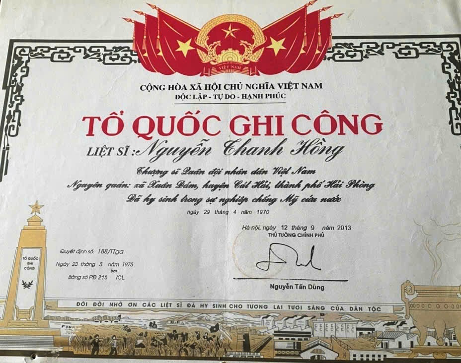 Sau 56 năm, người em hy vọng t&igrave;m thấy anh trai từ danh s&aacute;ch 17 liệt sĩ - Ảnh 4.