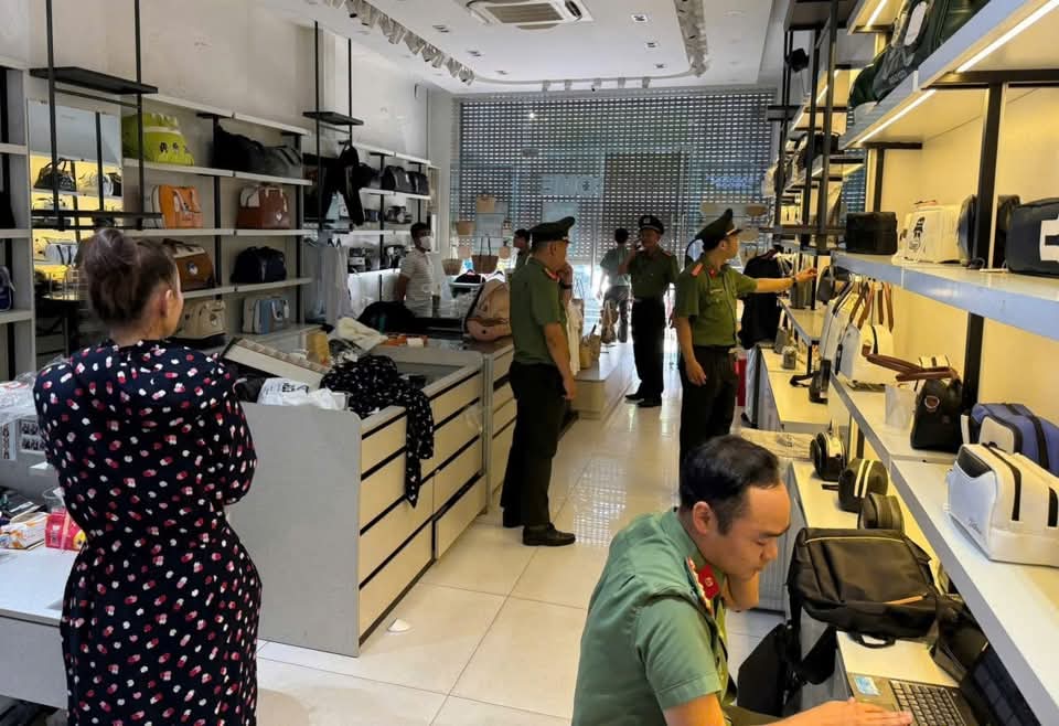 C&ocirc;ng an Đ&agrave; Nẵng test ma t&uacute;y hơn 37.000 người, ph&aacute;t hiện 1.370 người dương t&iacute;nh- Ảnh 3.